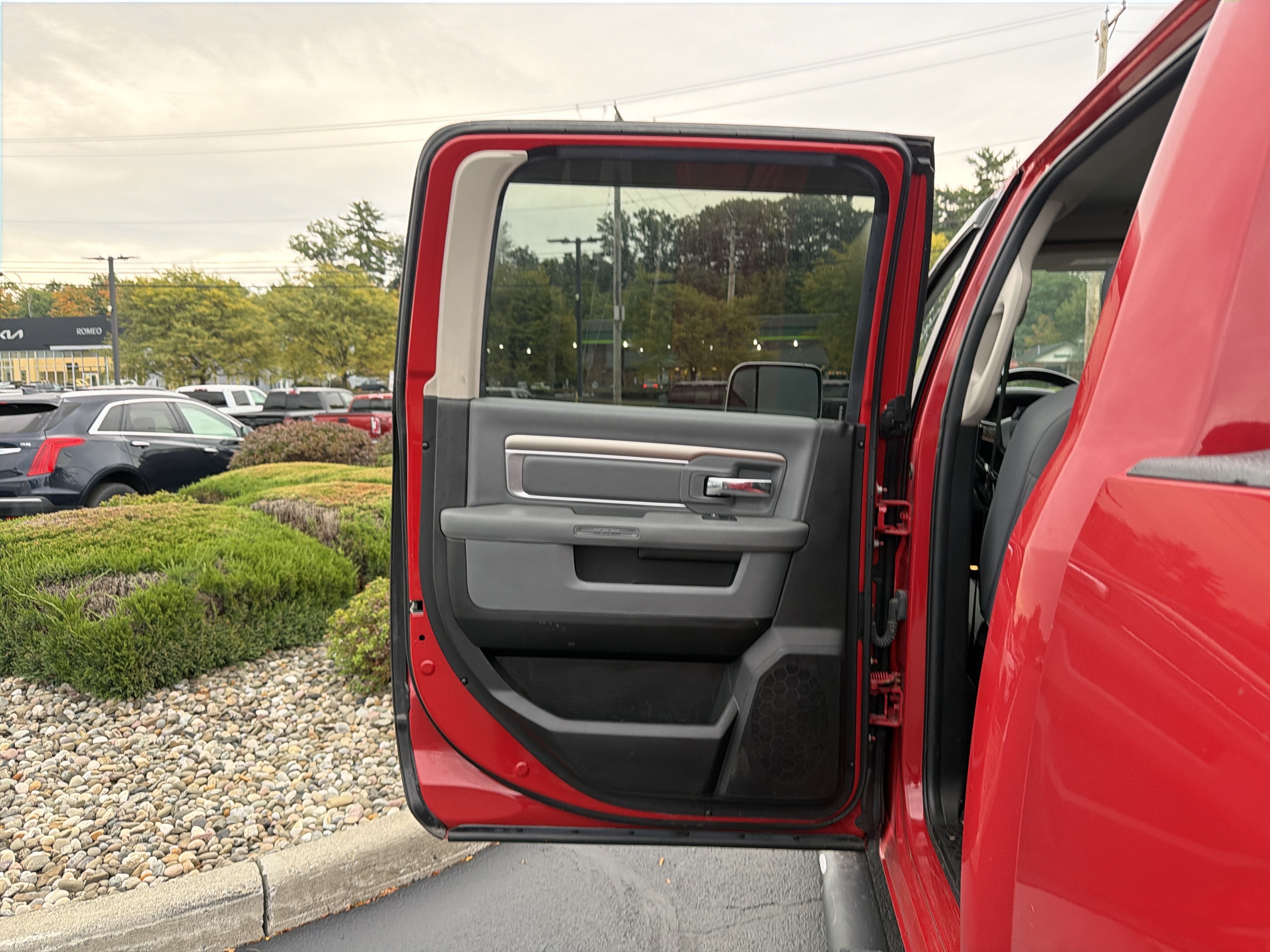 2018 RAM 2500 Big Horn Crew Cab 4x4 6'4" Box
