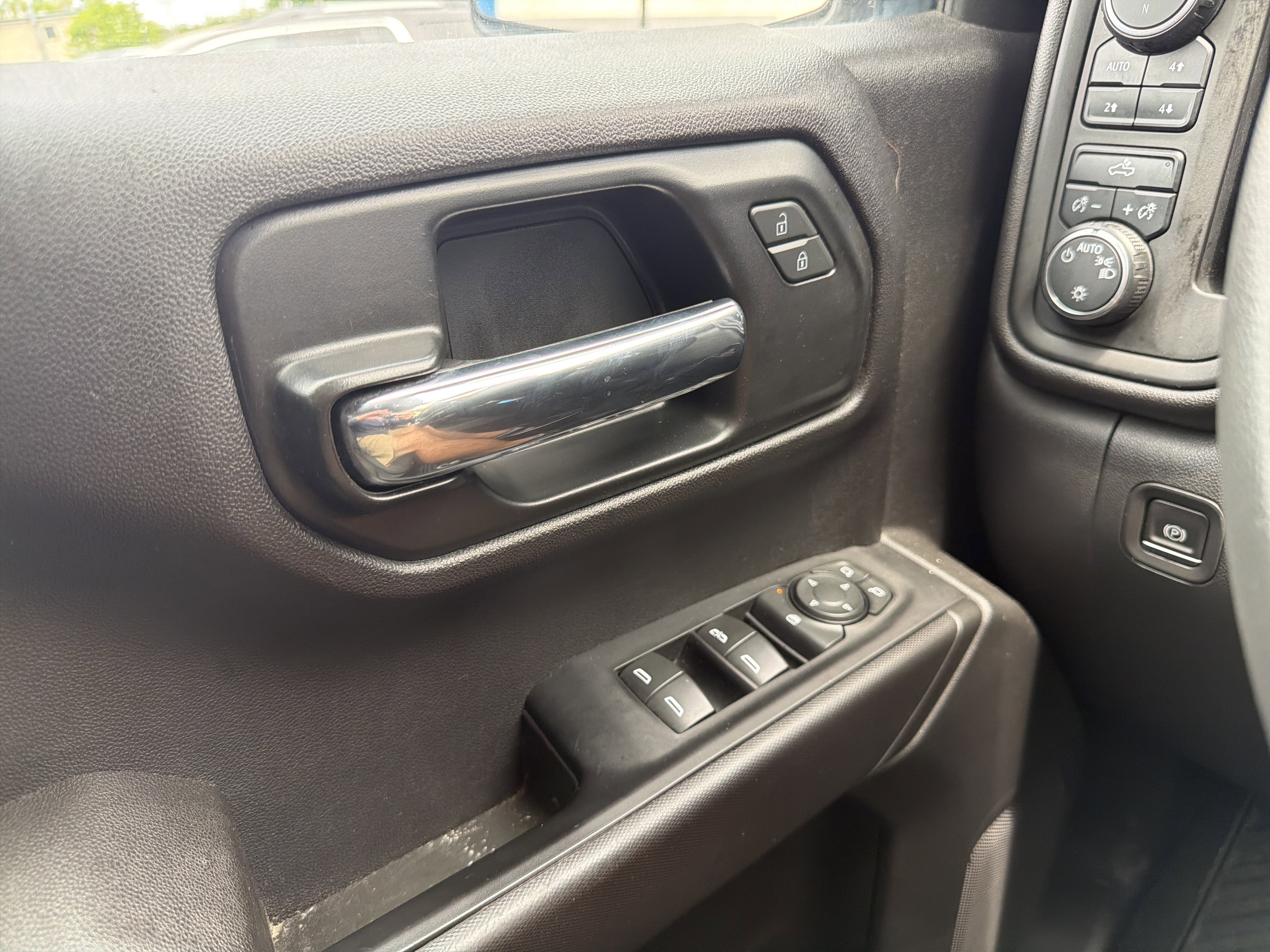 2022 Chevrolet Silverado 1500 LTD Custom Trail Boss