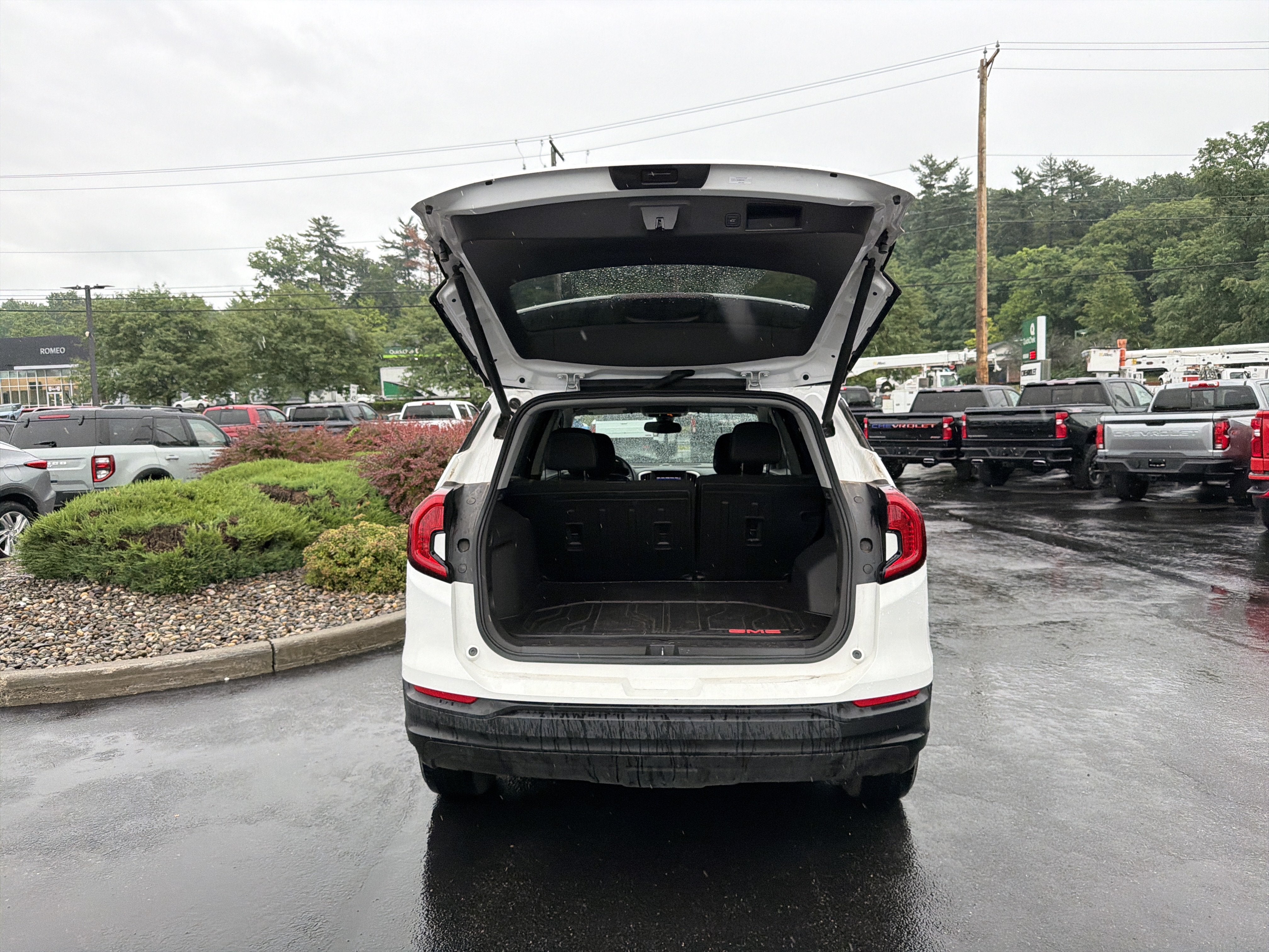 2024 GMC Terrain SLE