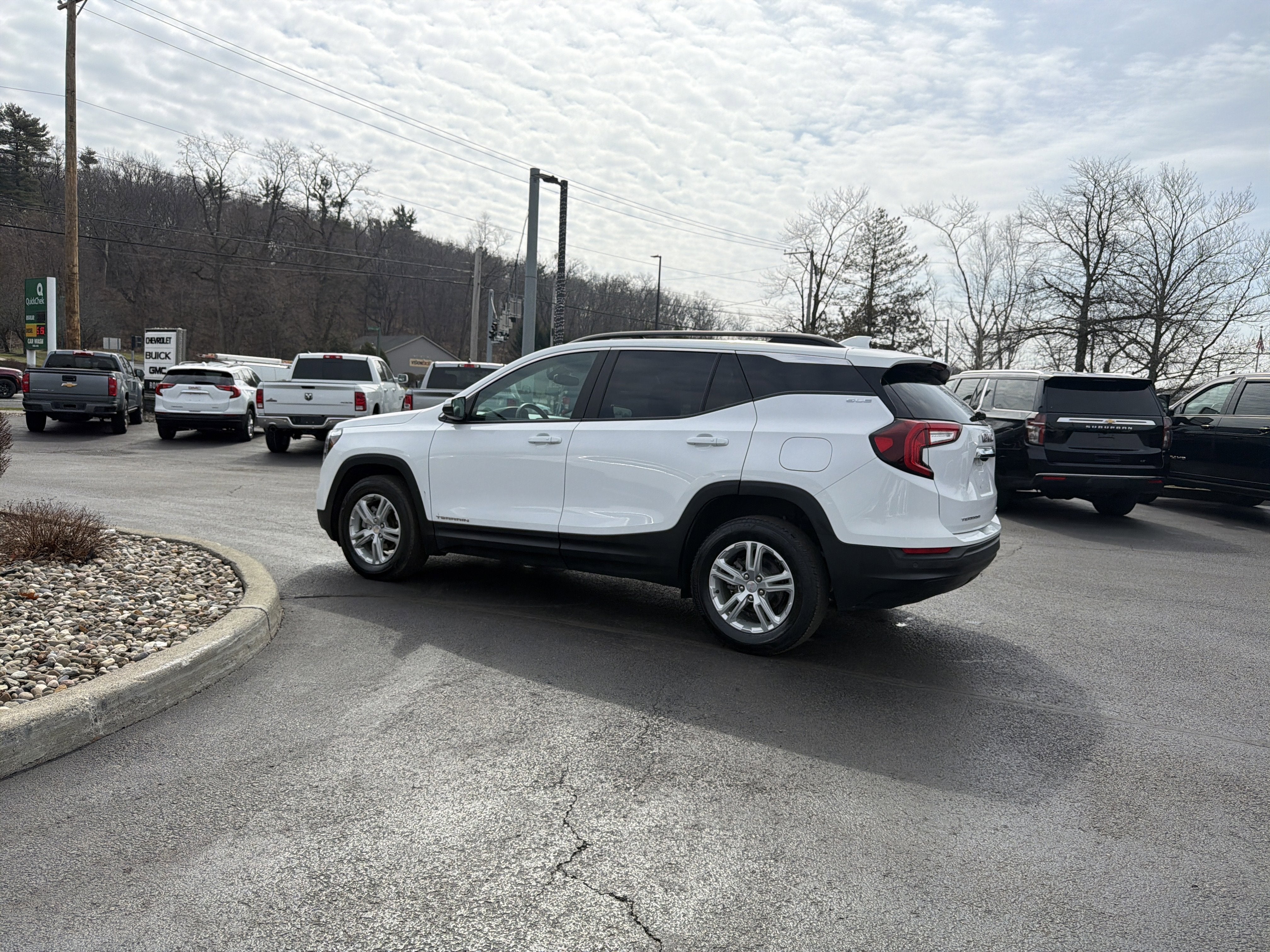 2023 GMC Terrain SLE