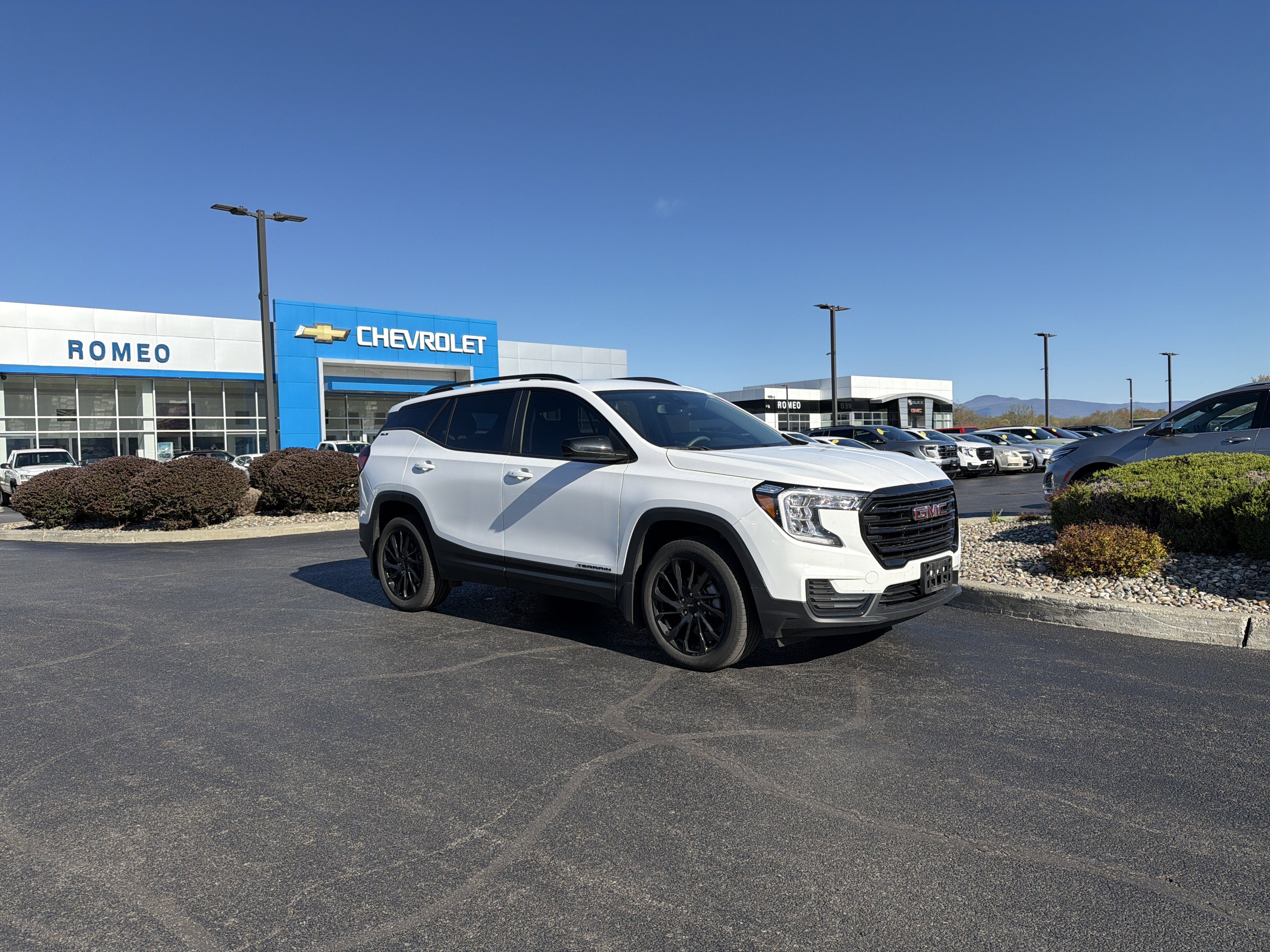2023 GMC Terrain SLE