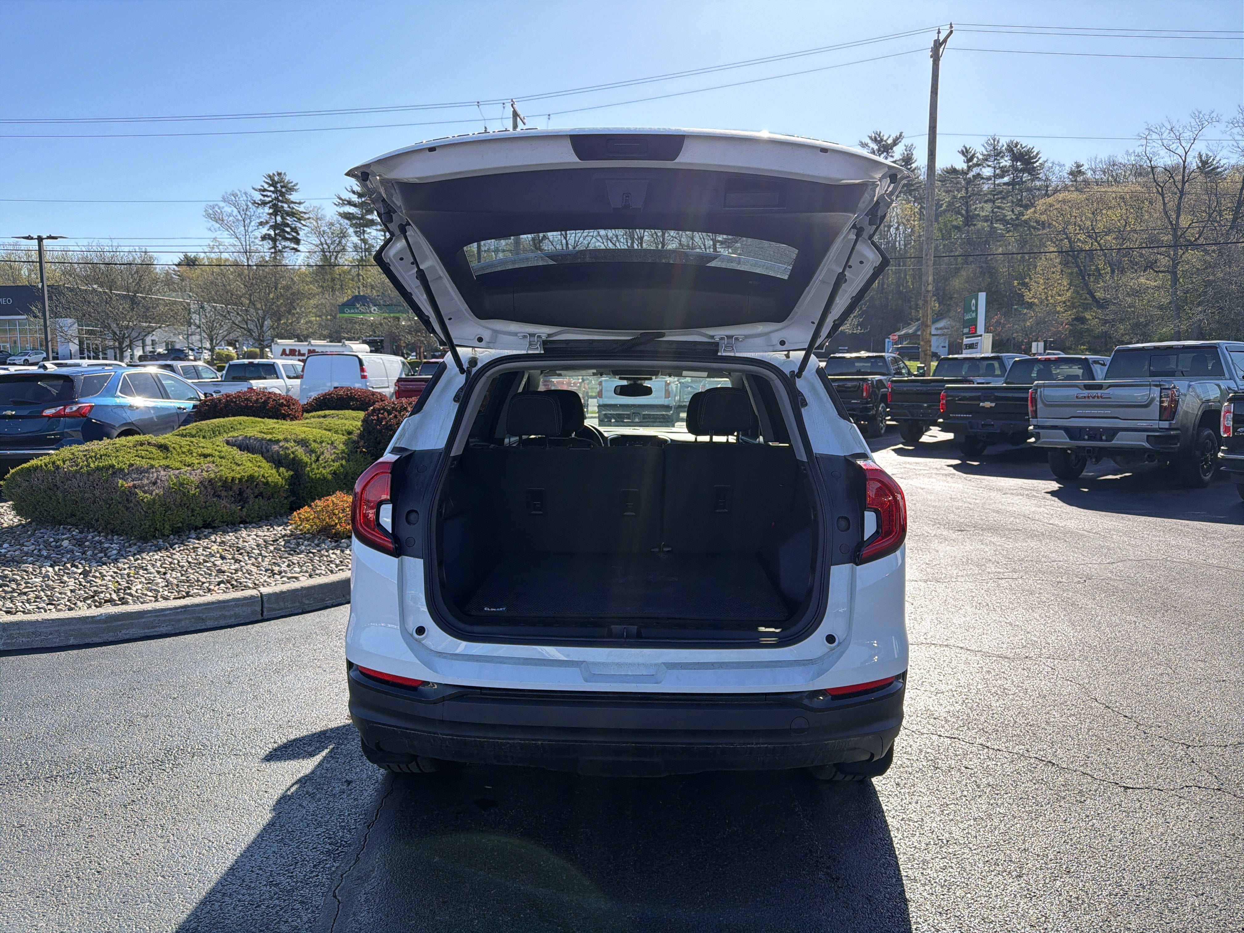 2023 GMC Terrain SLE