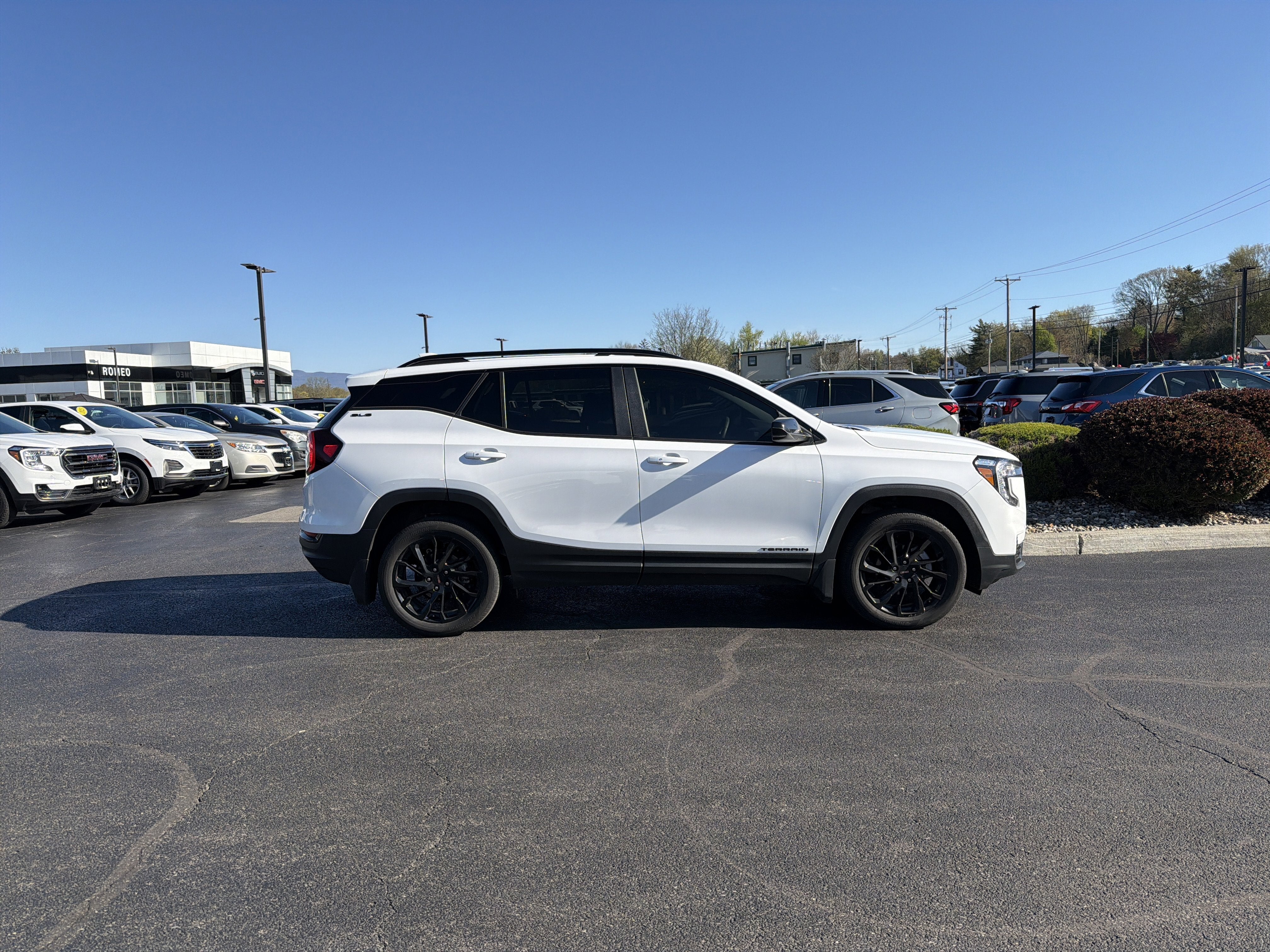 2023 GMC Terrain SLE