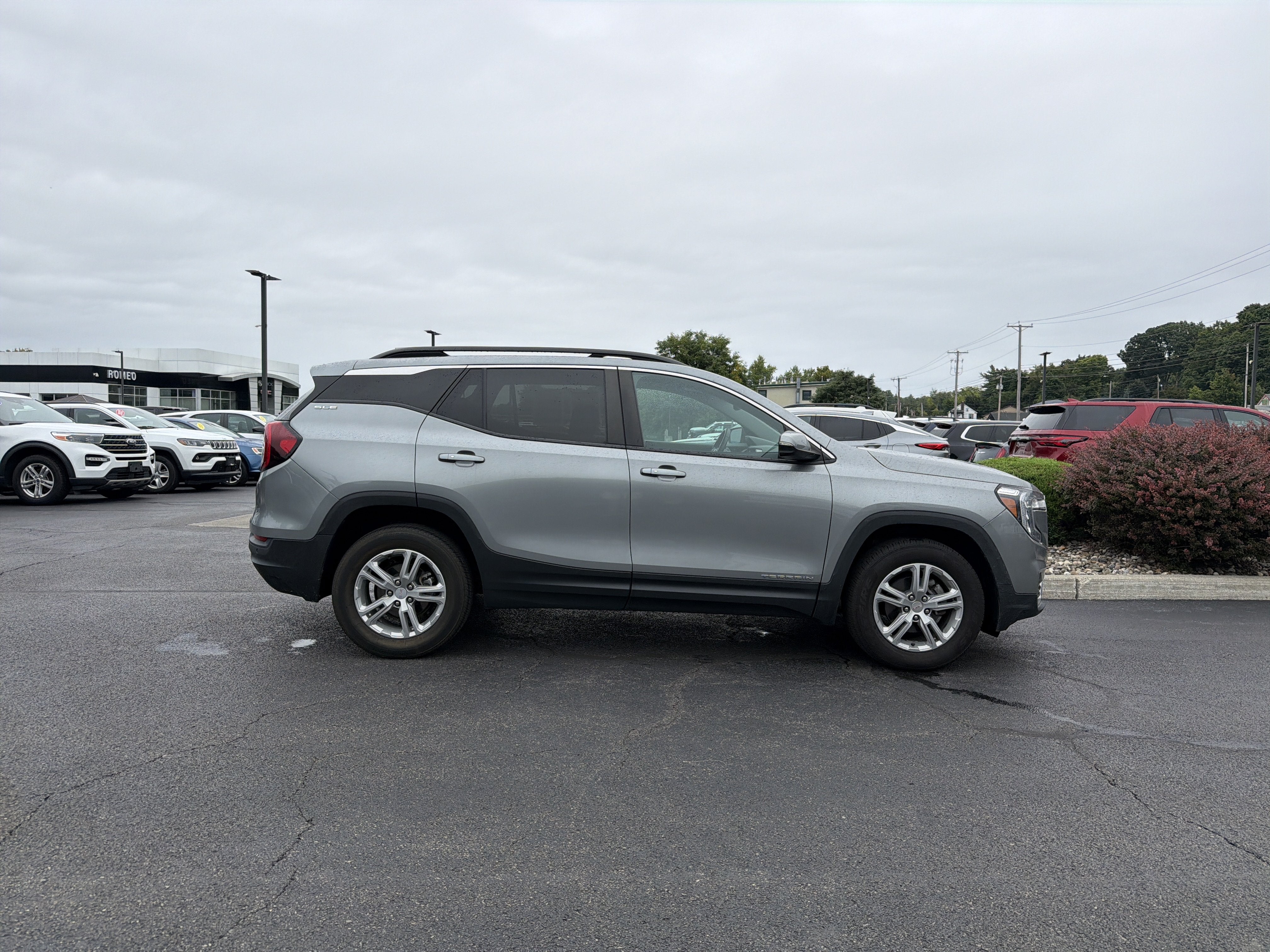 2023 GMC Terrain SLE
