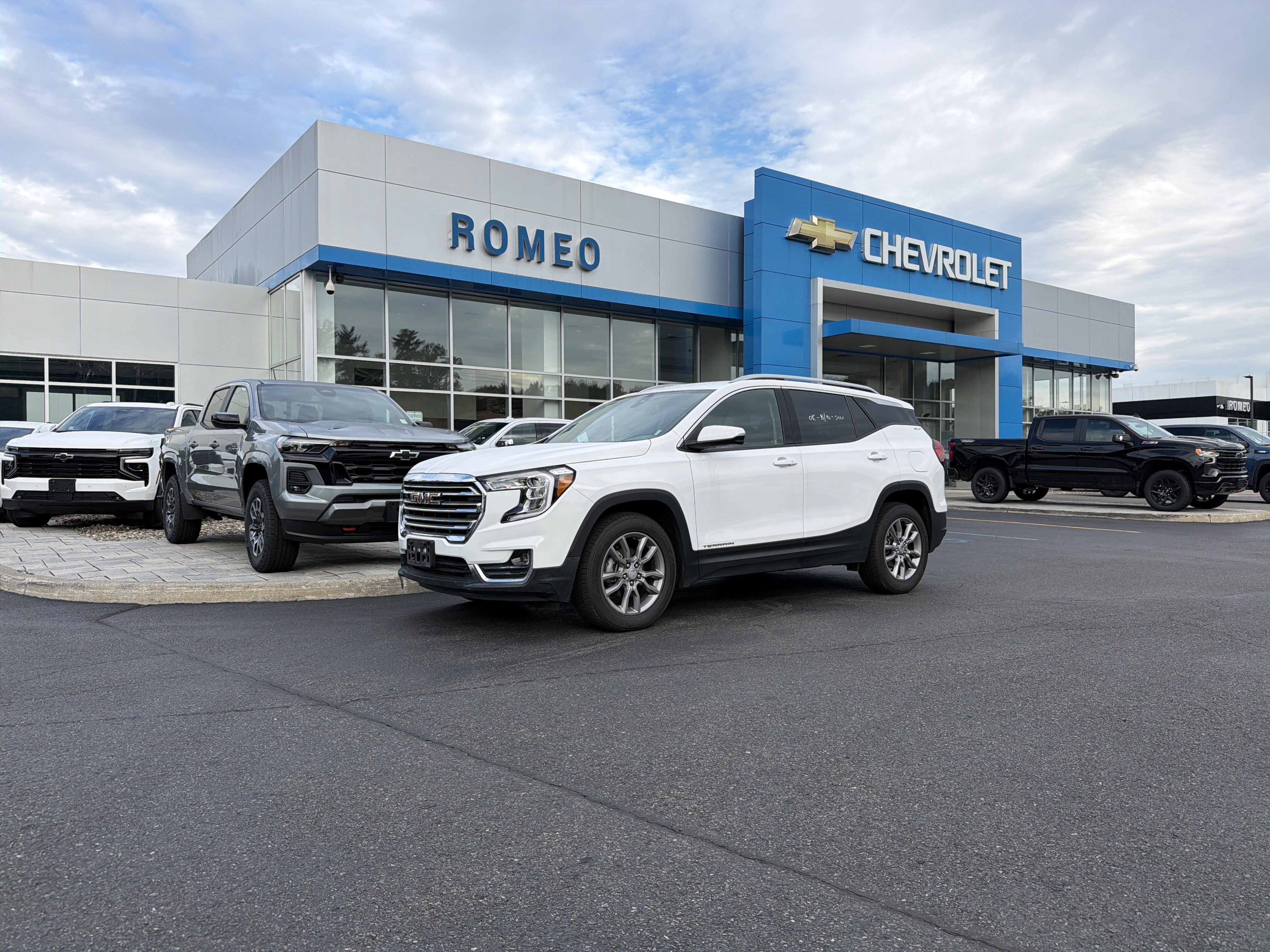 2024 GMC Terrain SLT