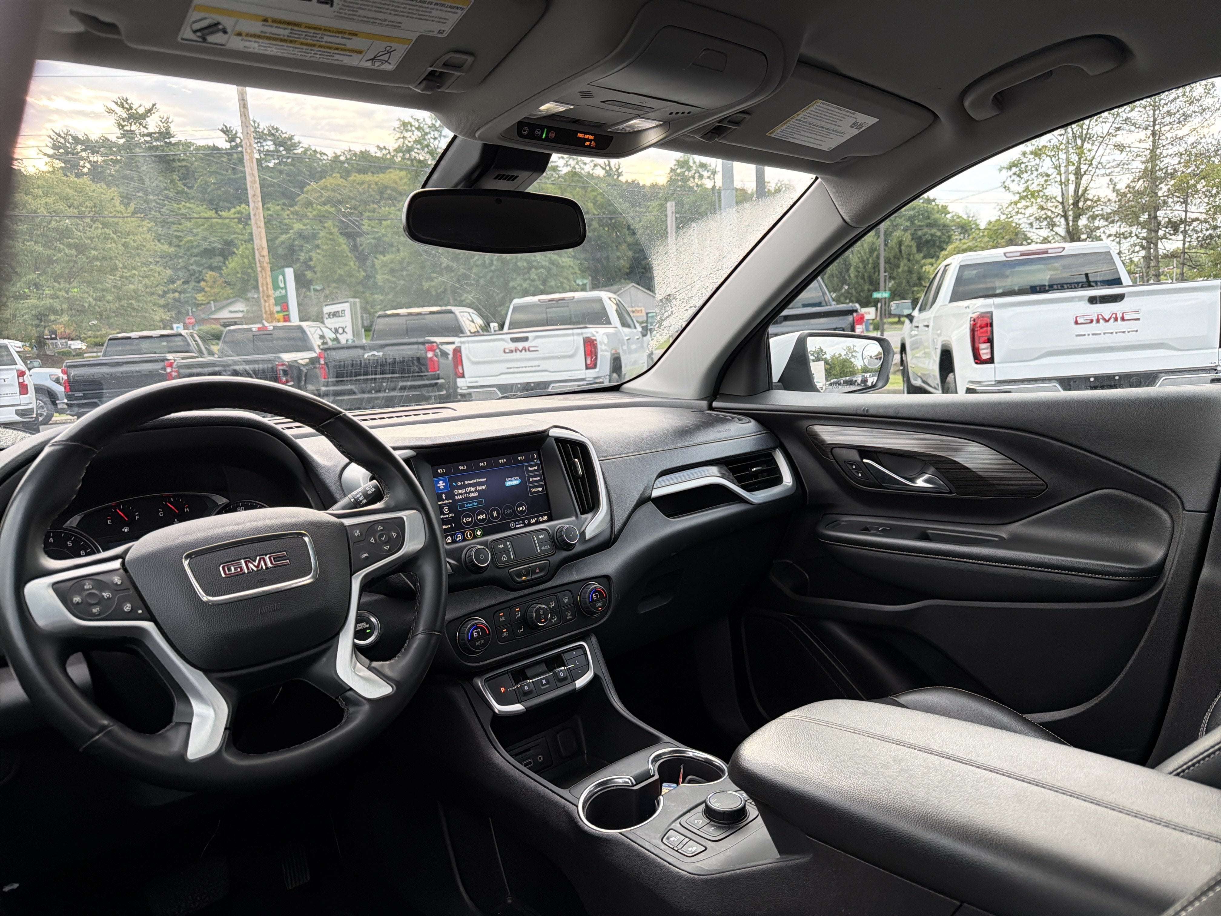2024 GMC Terrain SLT