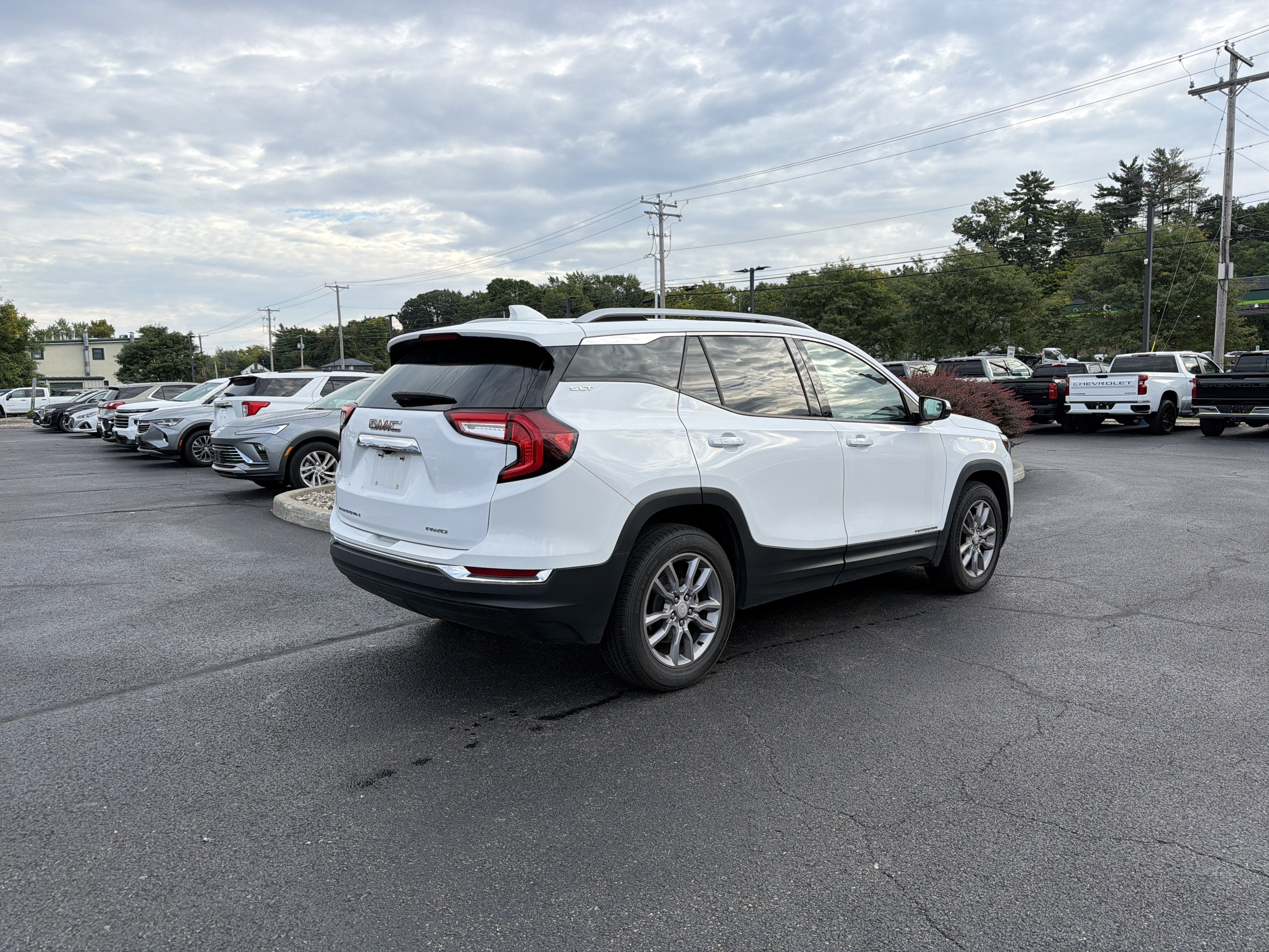 2024 GMC Terrain SLT