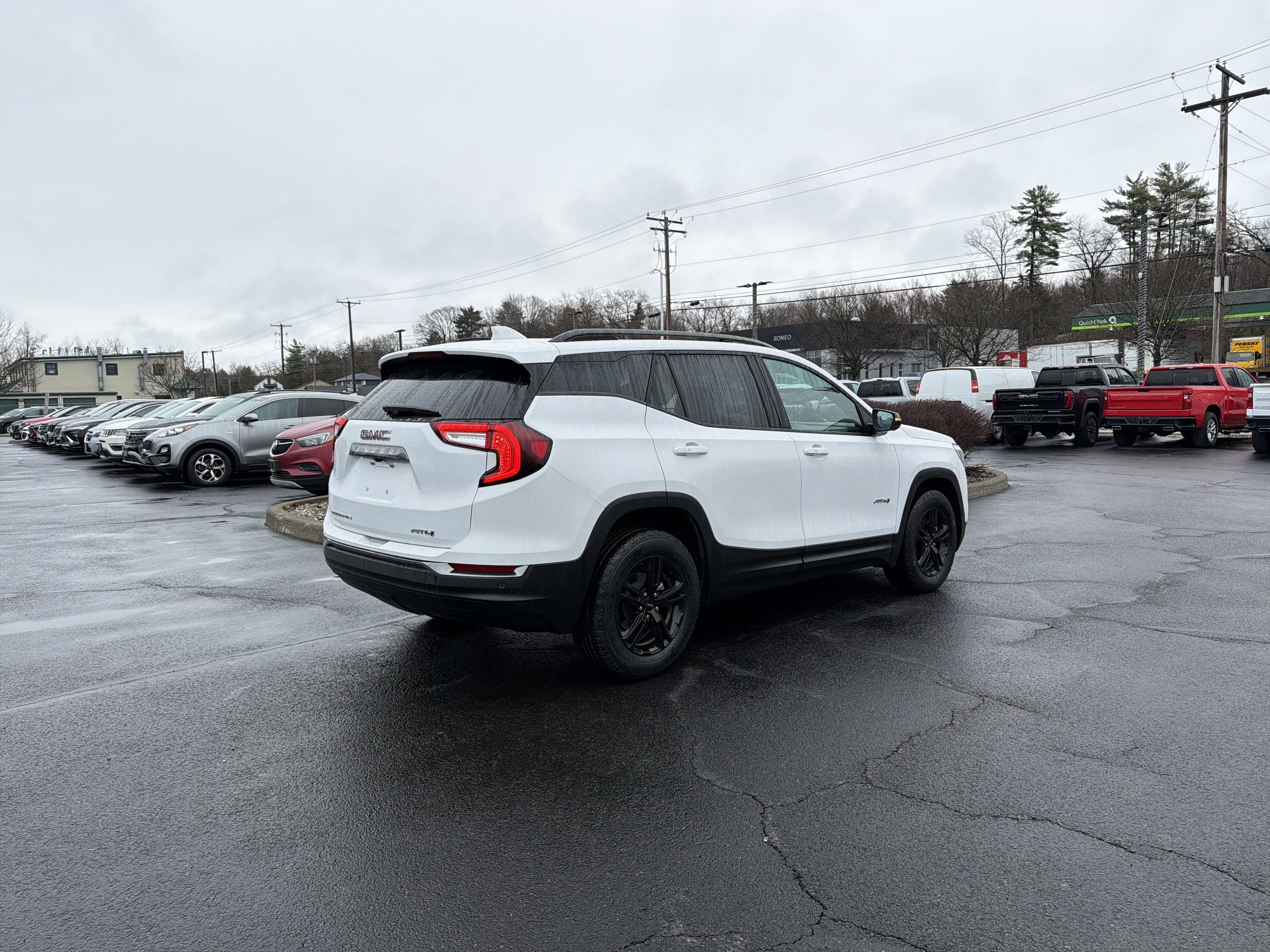 2024 GMC Terrain AT4