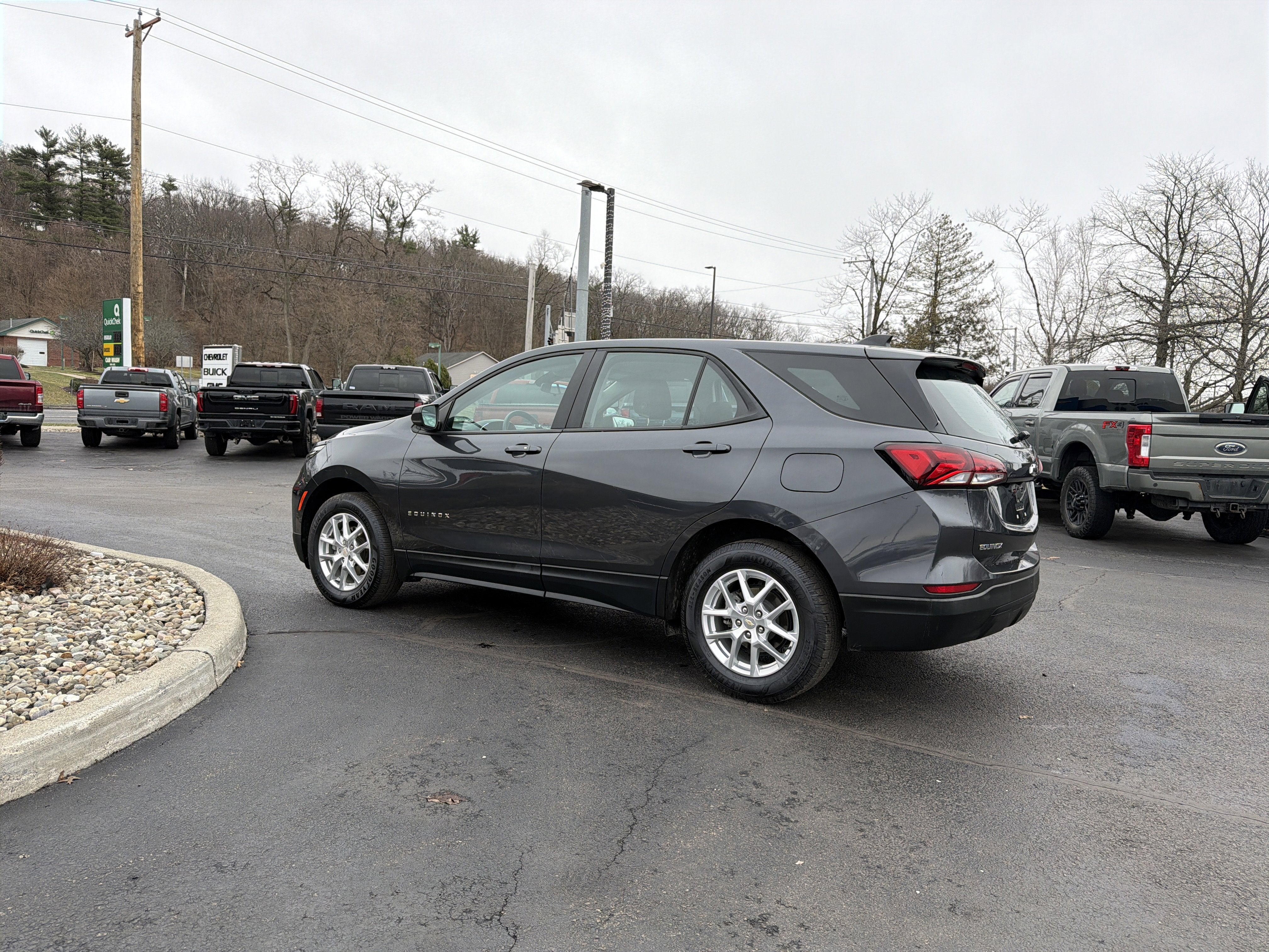 2022 Chevrolet Equinox LS
