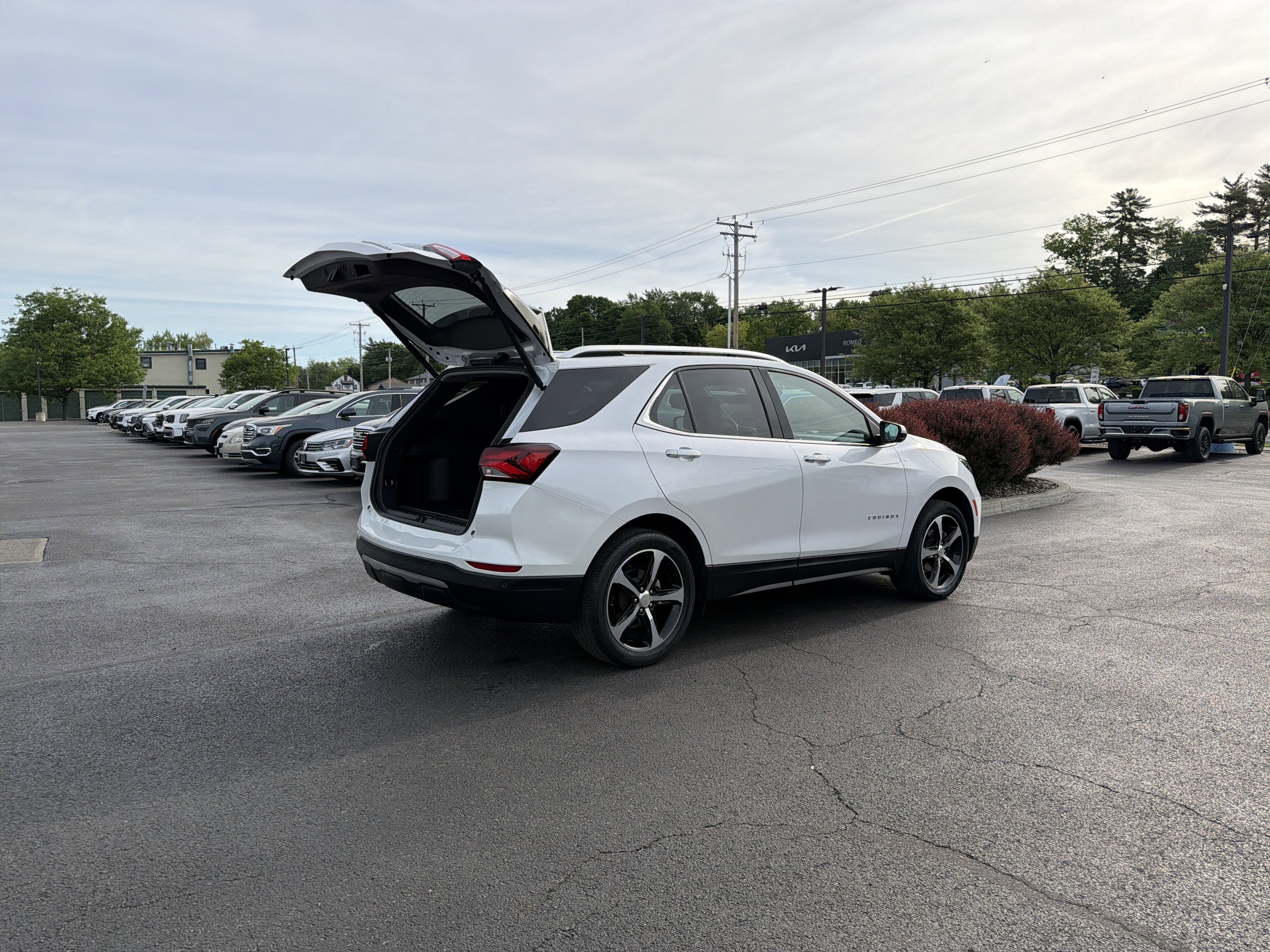 2023 Chevrolet Equinox Premier