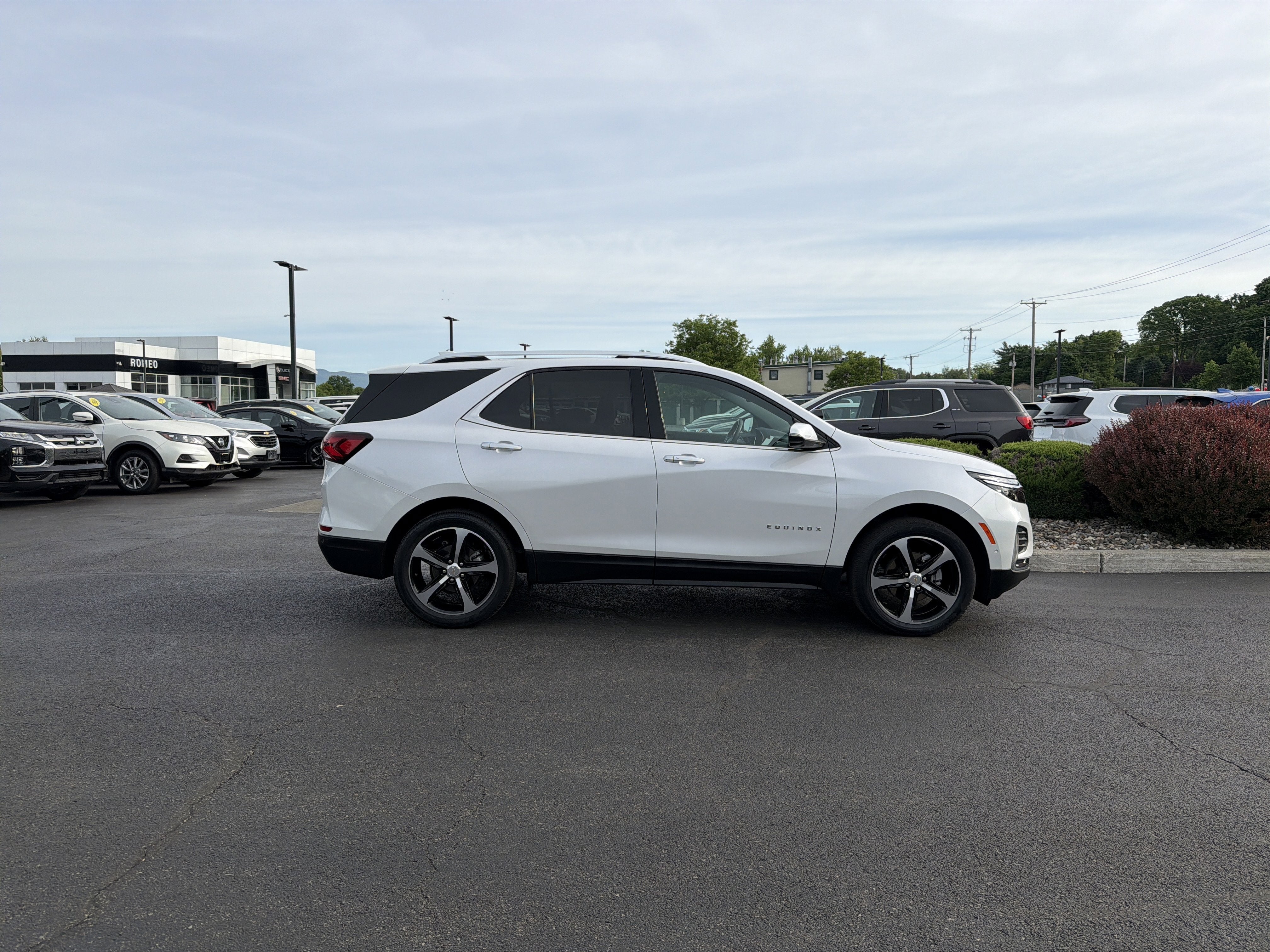 2023 Chevrolet Equinox Premier