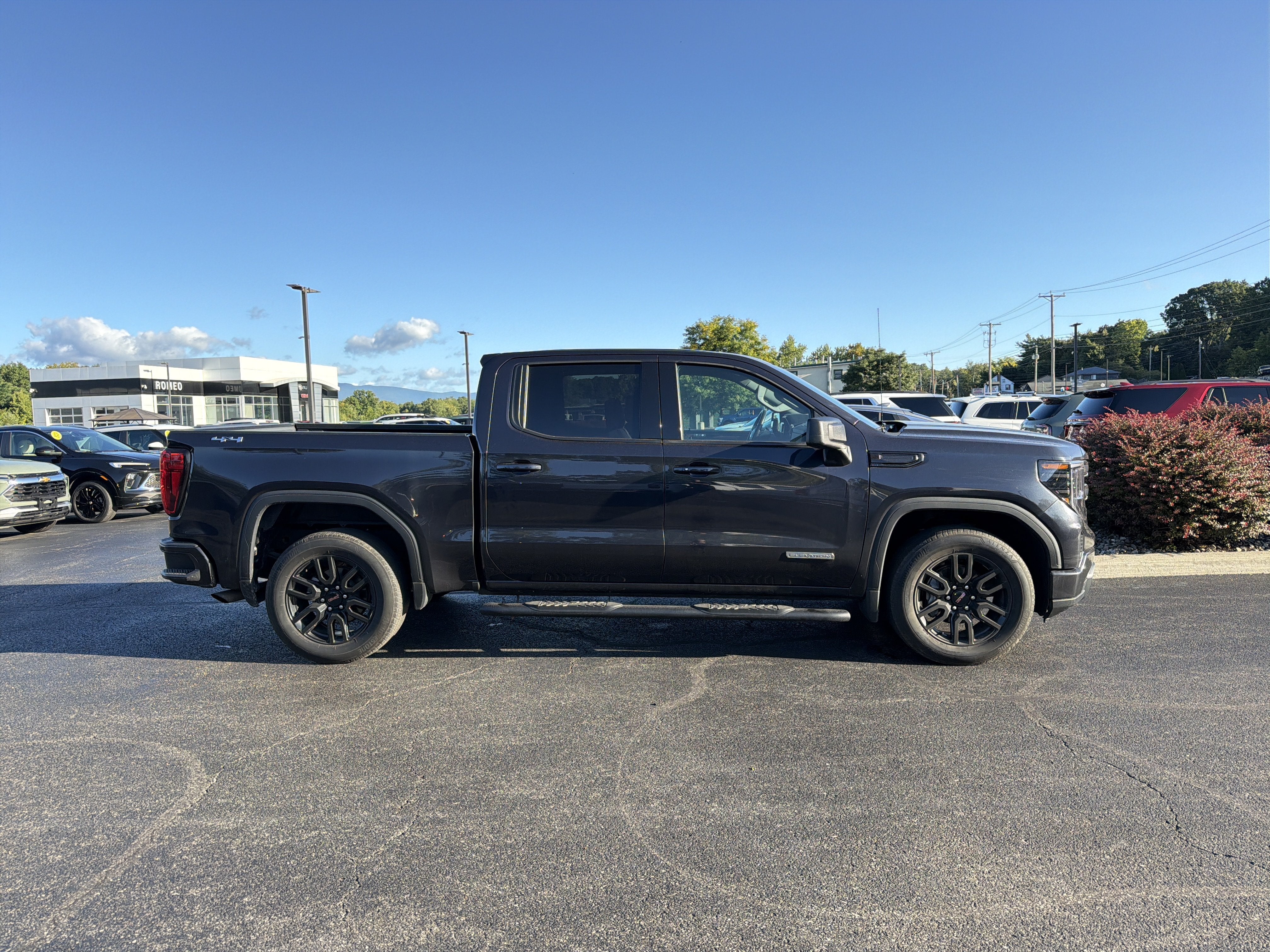 2024 GMC Sierra 1500 Elevation