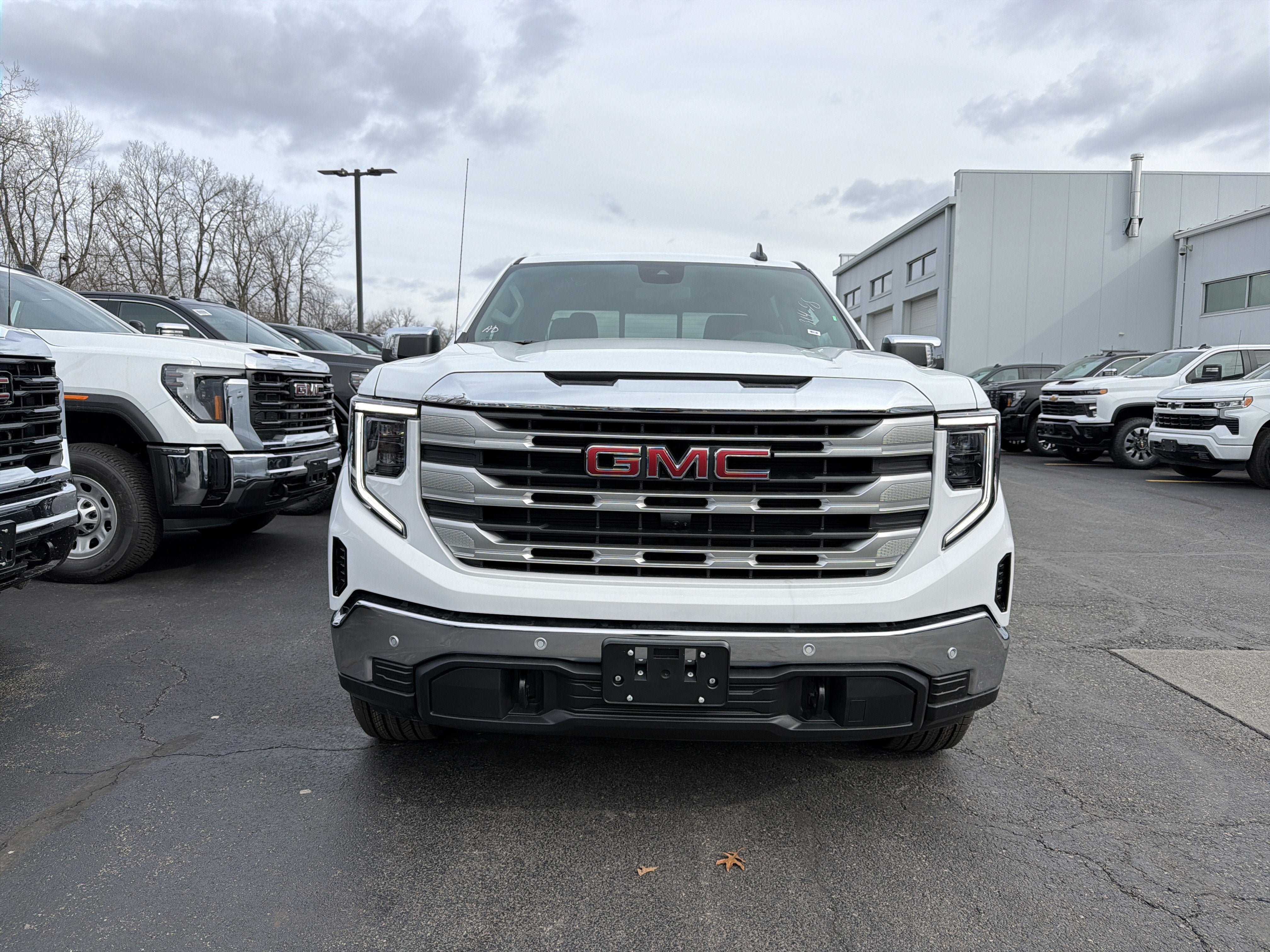 2026 GMC Sierra 1500 SLE