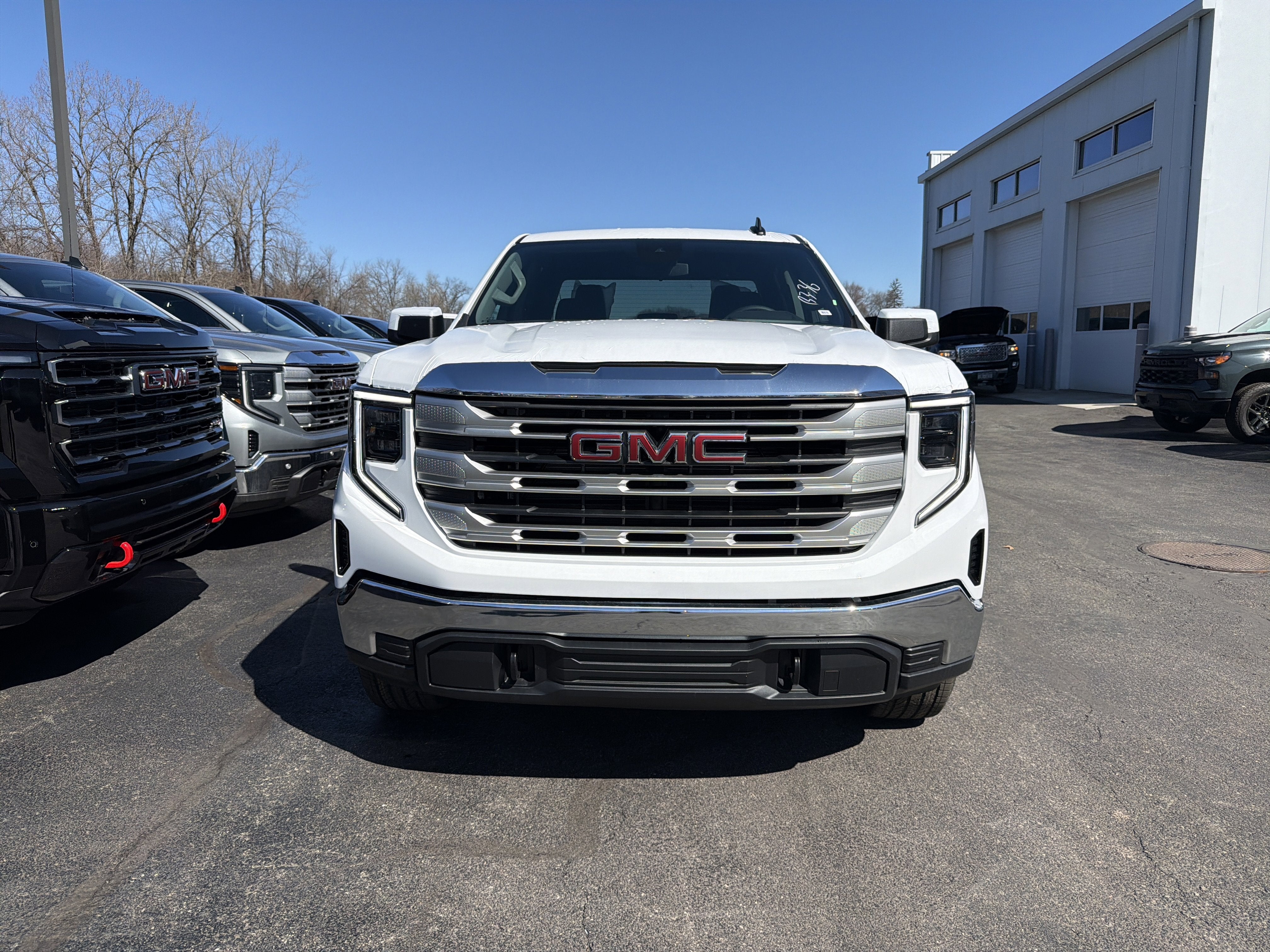 2026 GMC Sierra 1500 SLE
