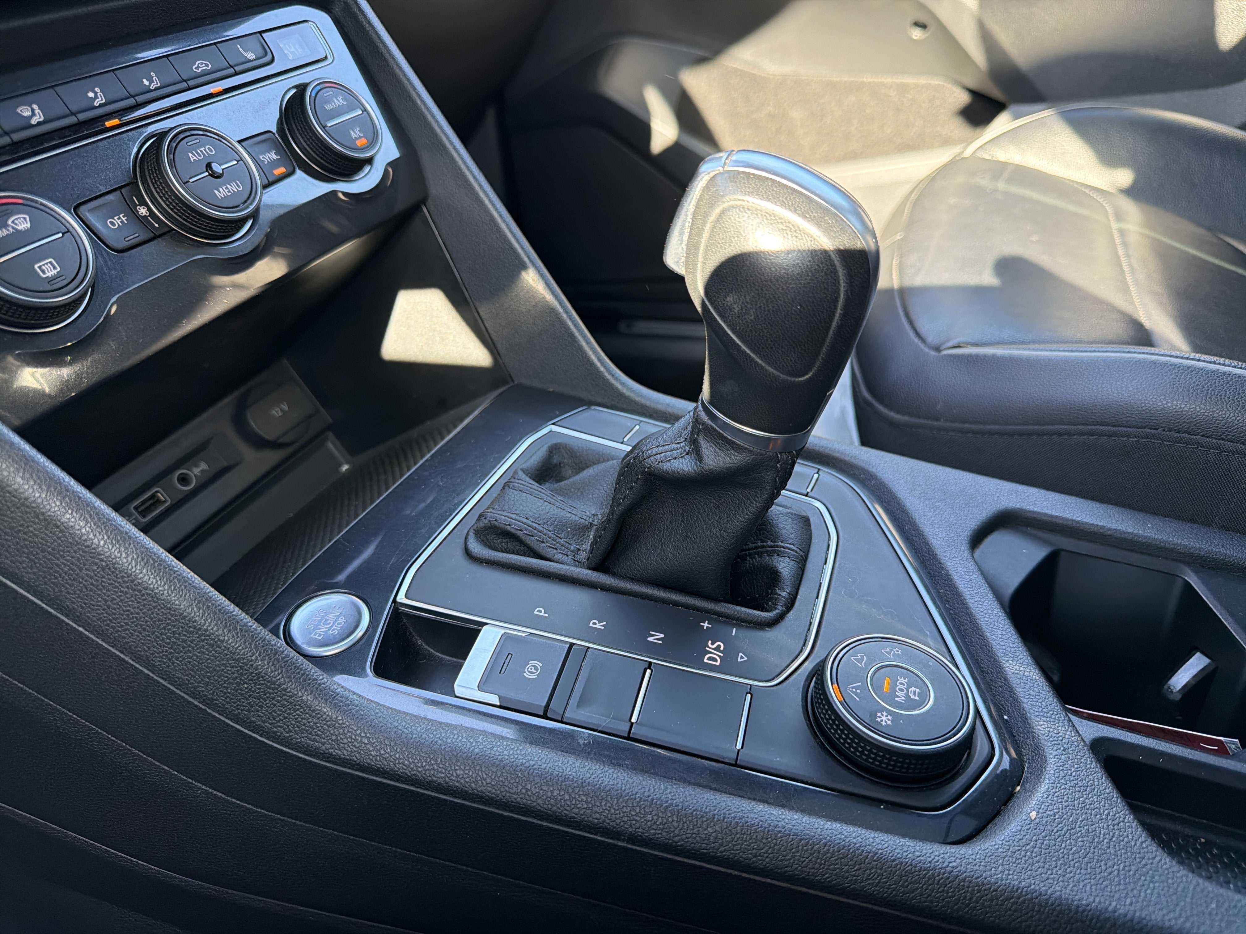 2019 Volkswagen Tiguan 2.0T SEL Premium