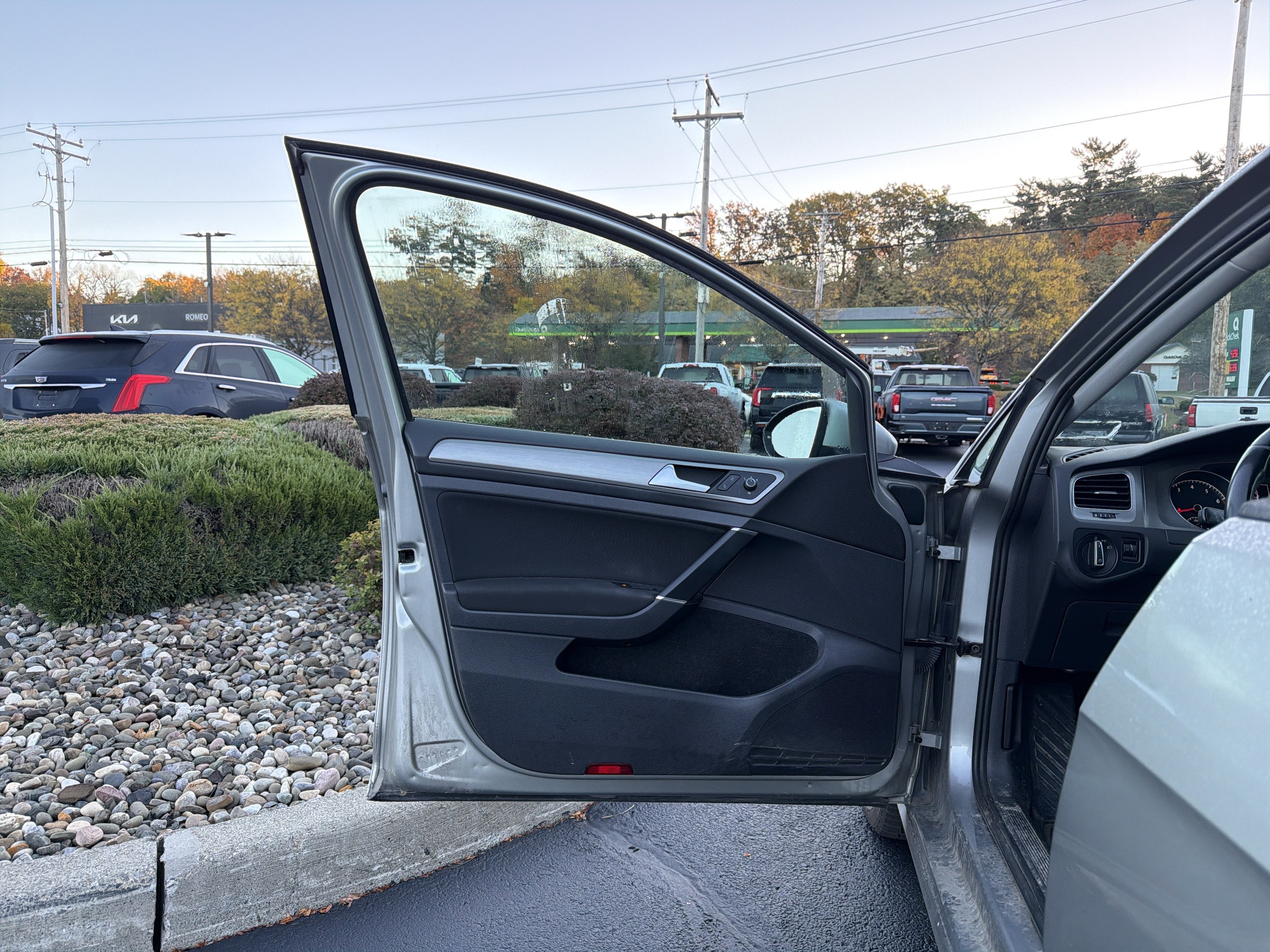 2017 Volkswagen Golf SportWagen TSI S