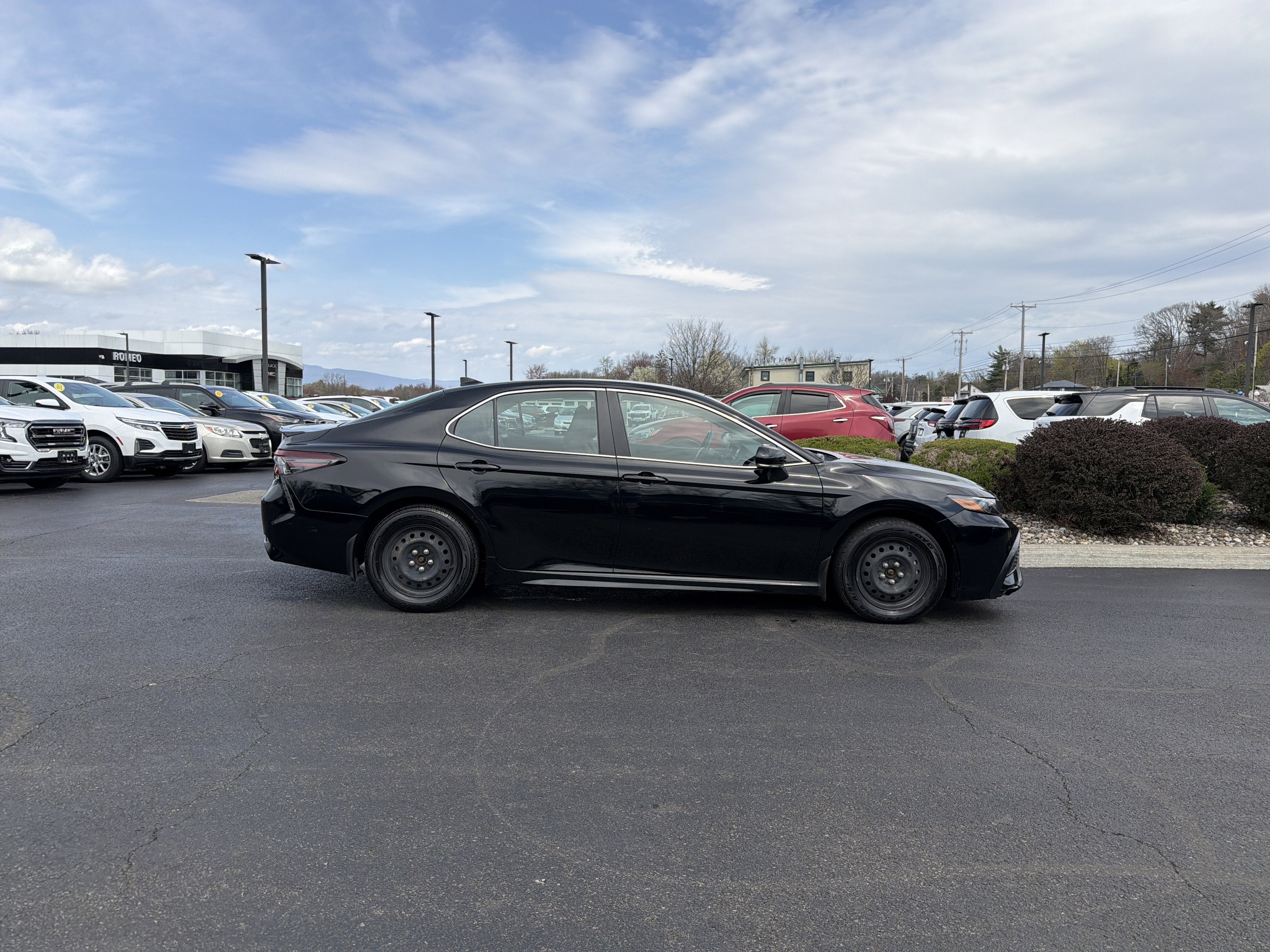 2024 Toyota Camry SE