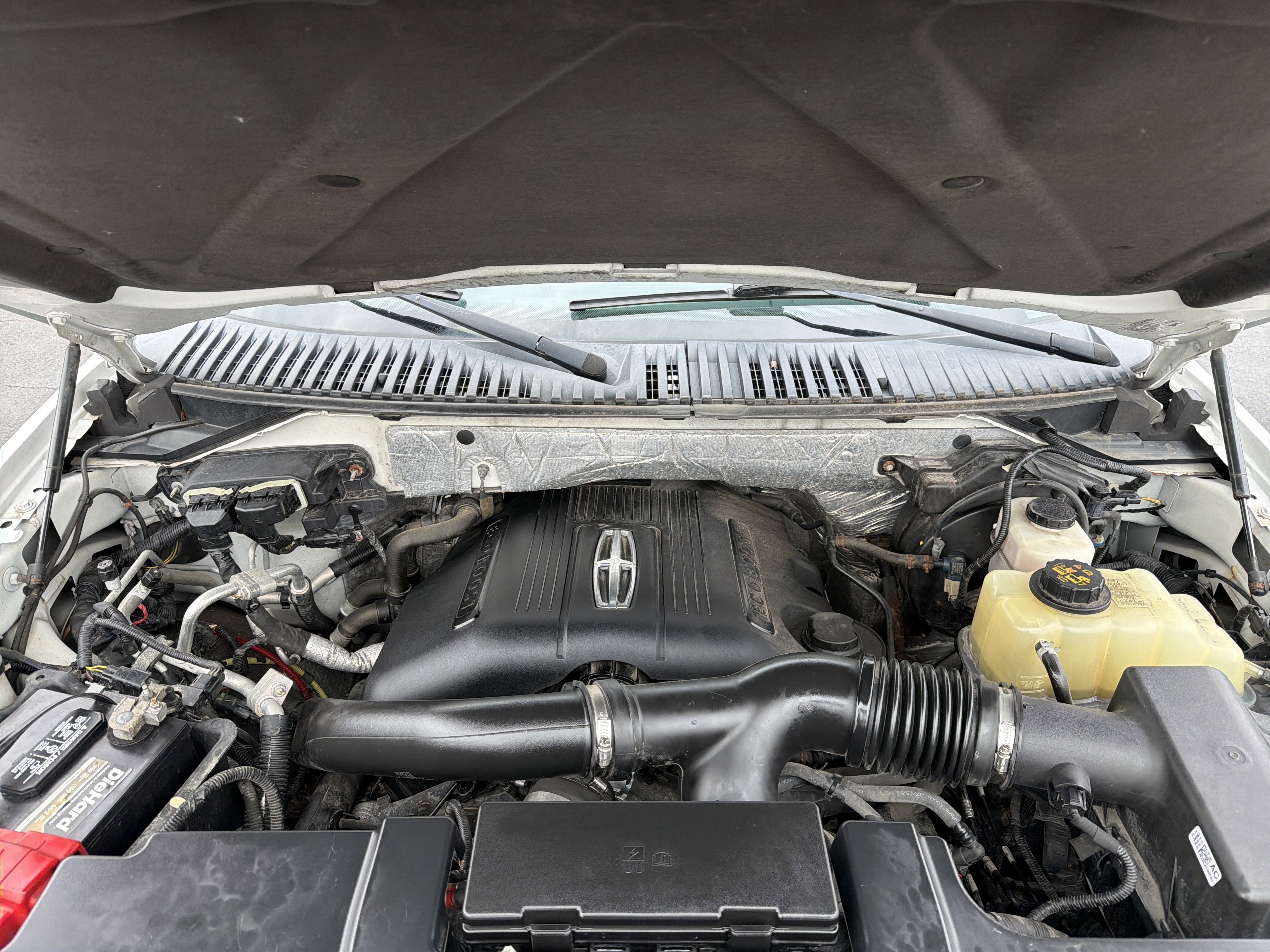 2015 Lincoln Navigator Base