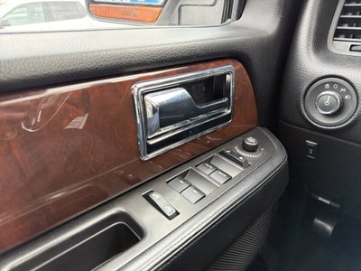 2015 Lincoln Navigator Base