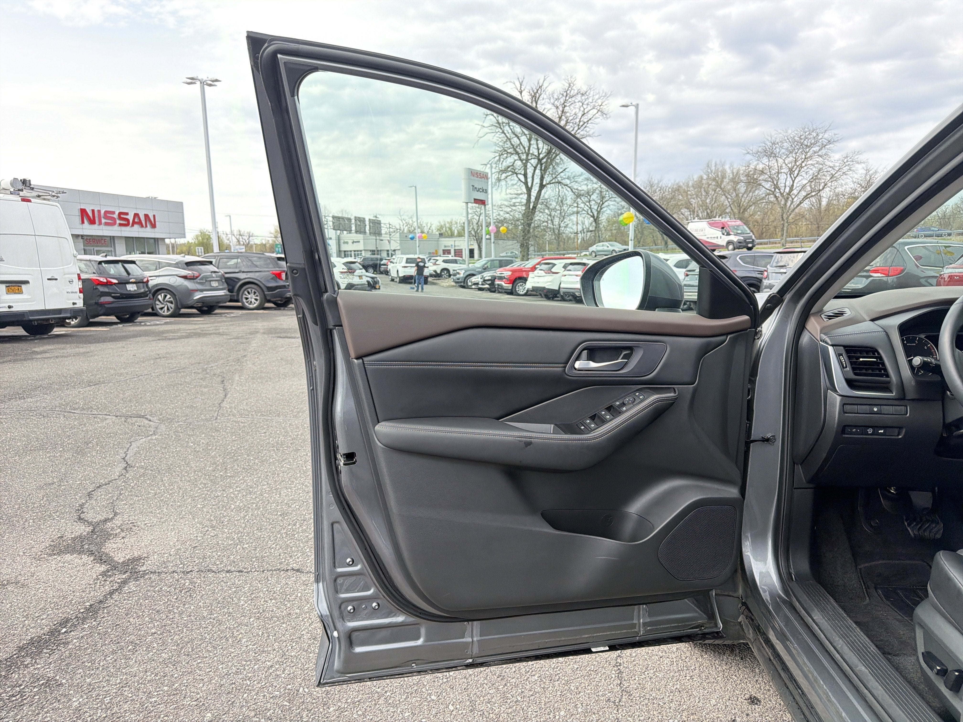 2023 Nissan Rogue SV Intelligent AWD