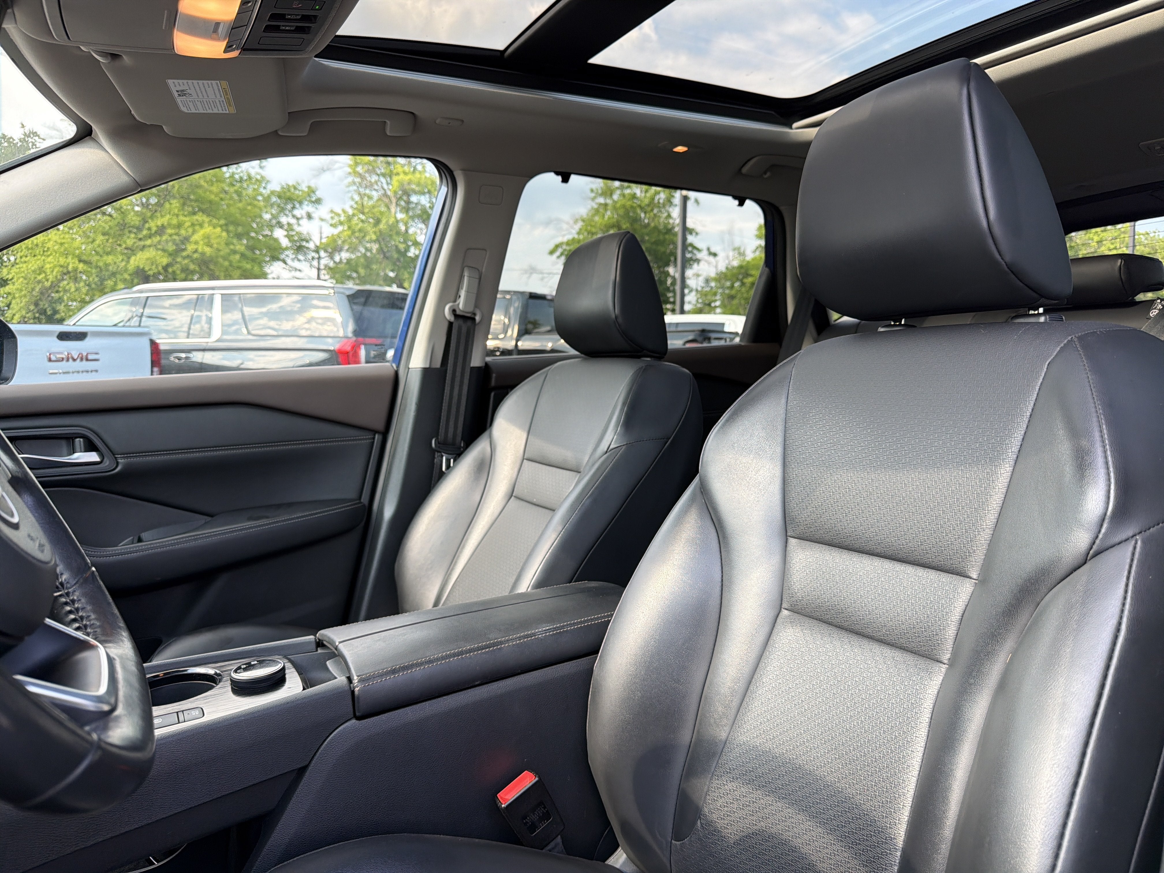 2023 Nissan Rogue SV Intelligent AWD