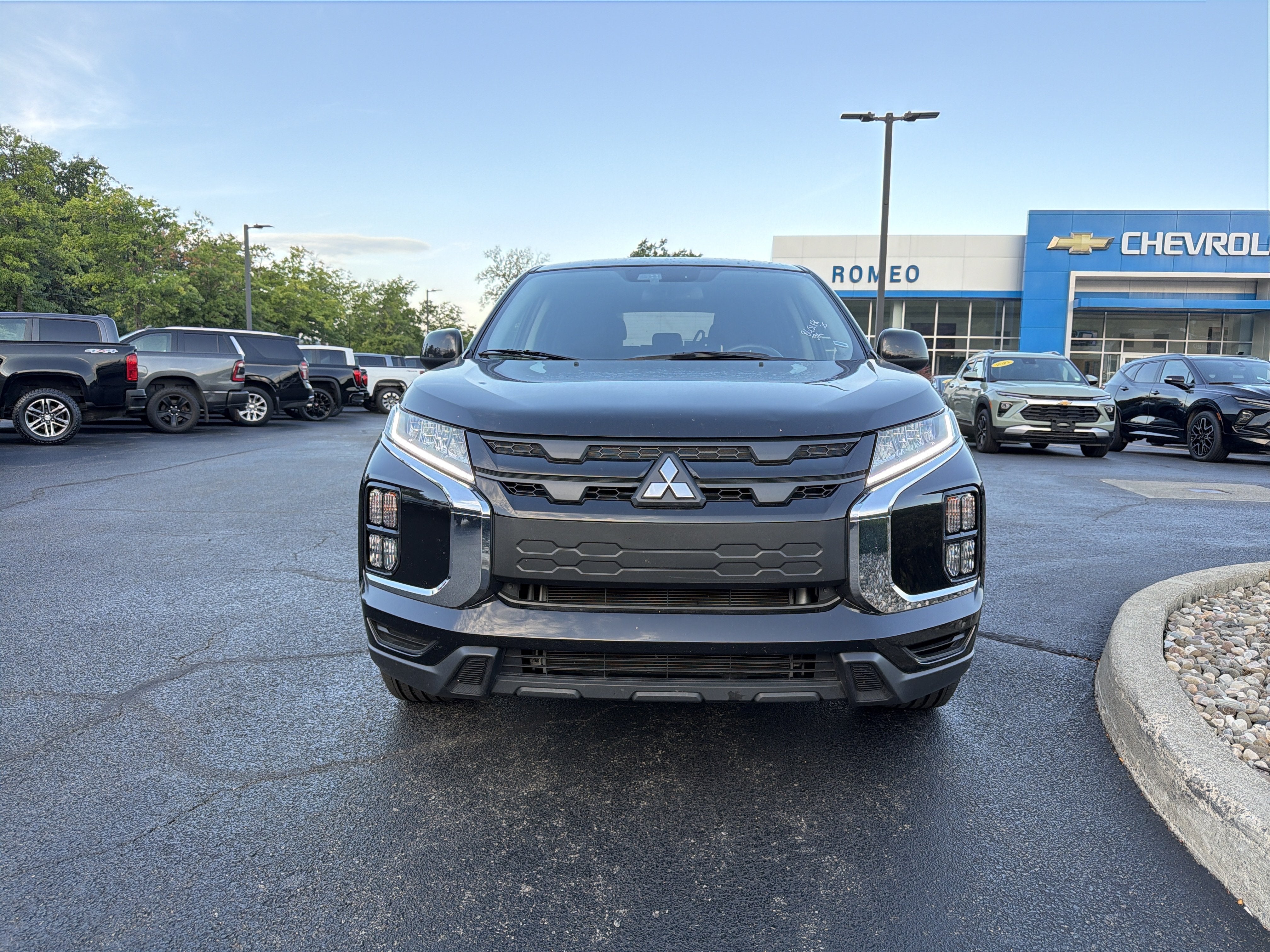 2025 Mitsubishi Outlander Sport S