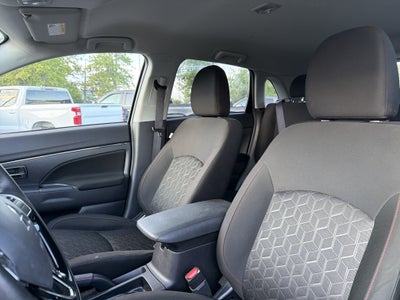 2025 Mitsubishi Outlander Sport S