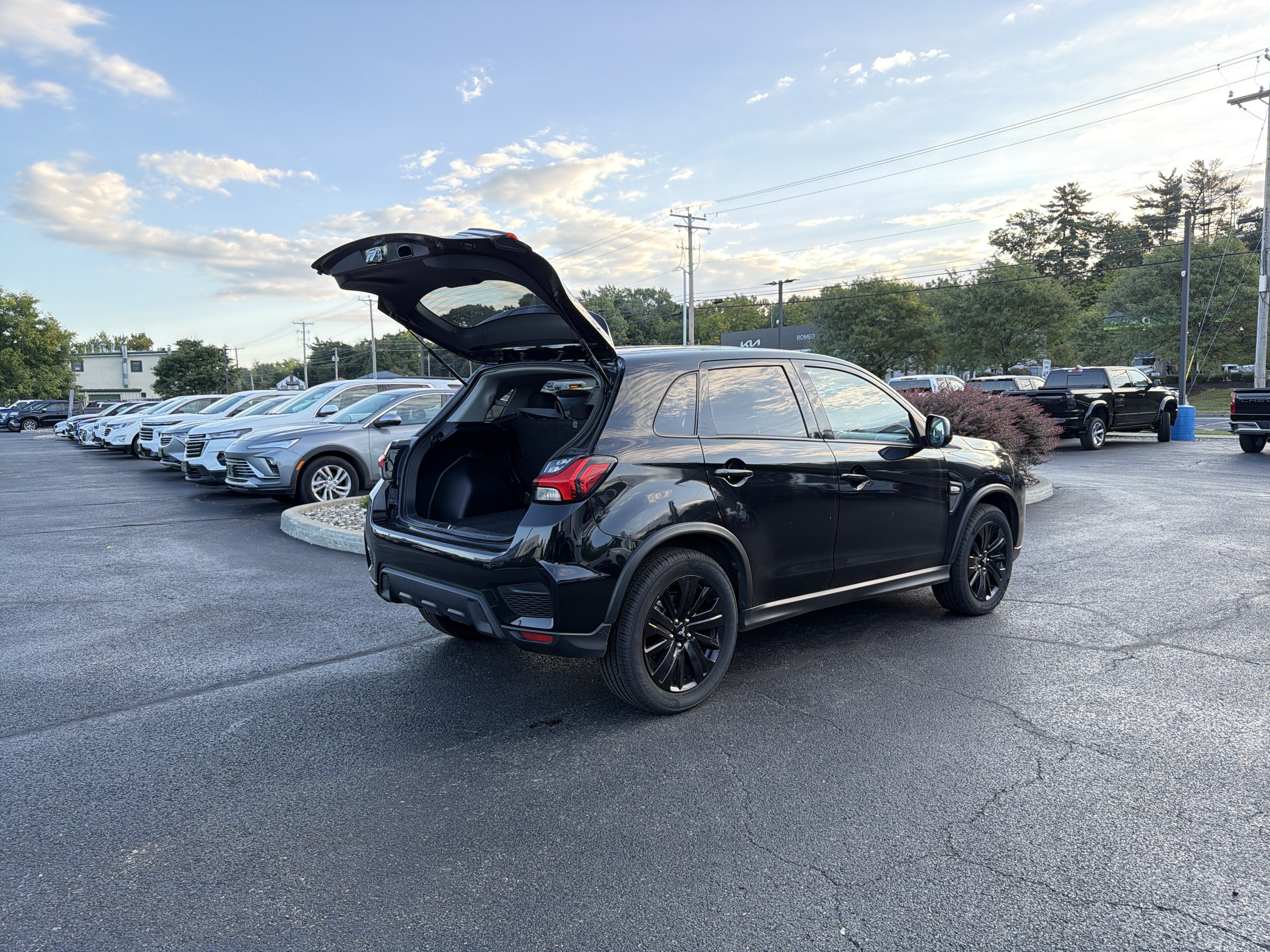 2025 Mitsubishi Outlander Sport S