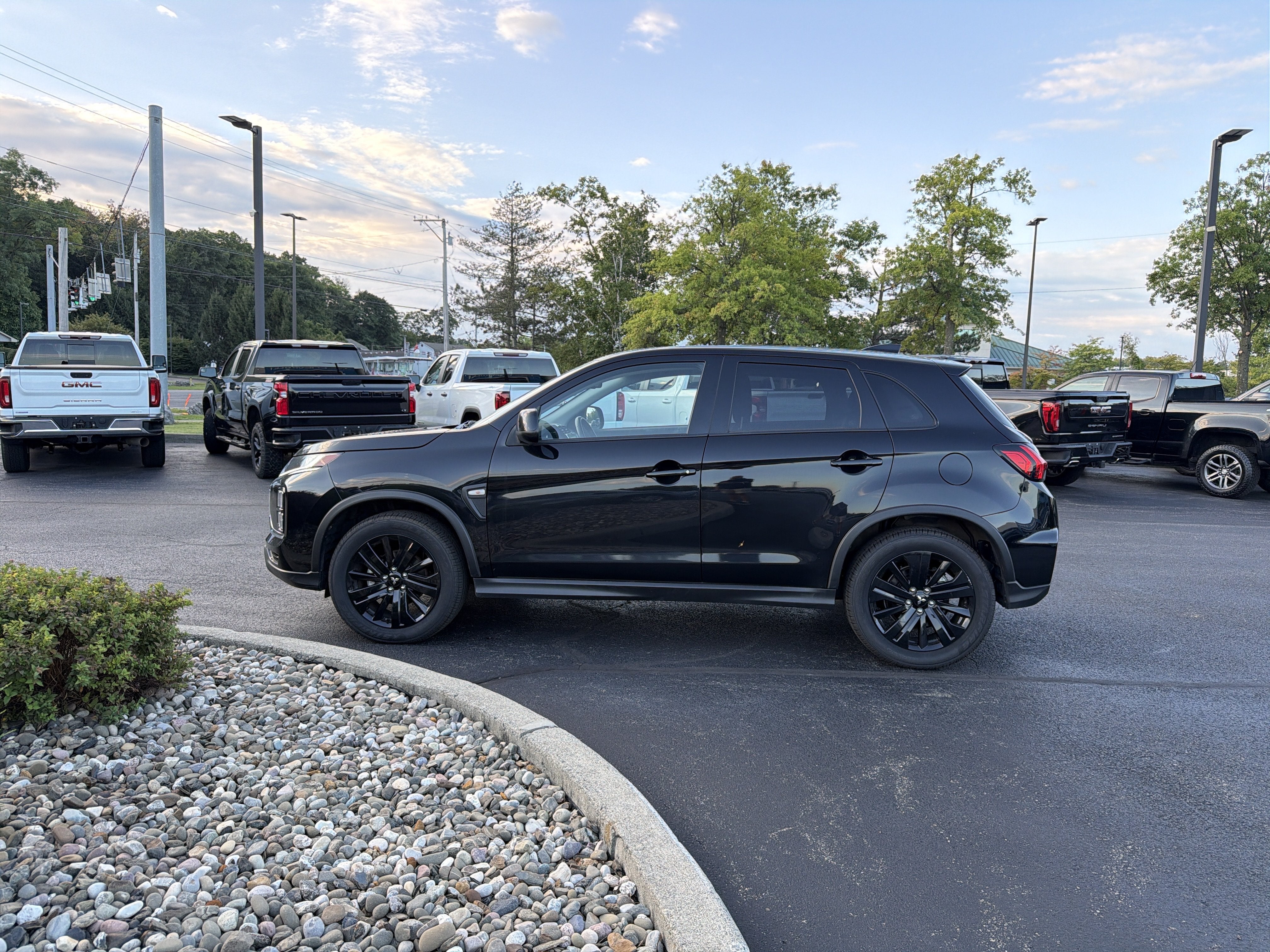 2025 Mitsubishi Outlander Sport S