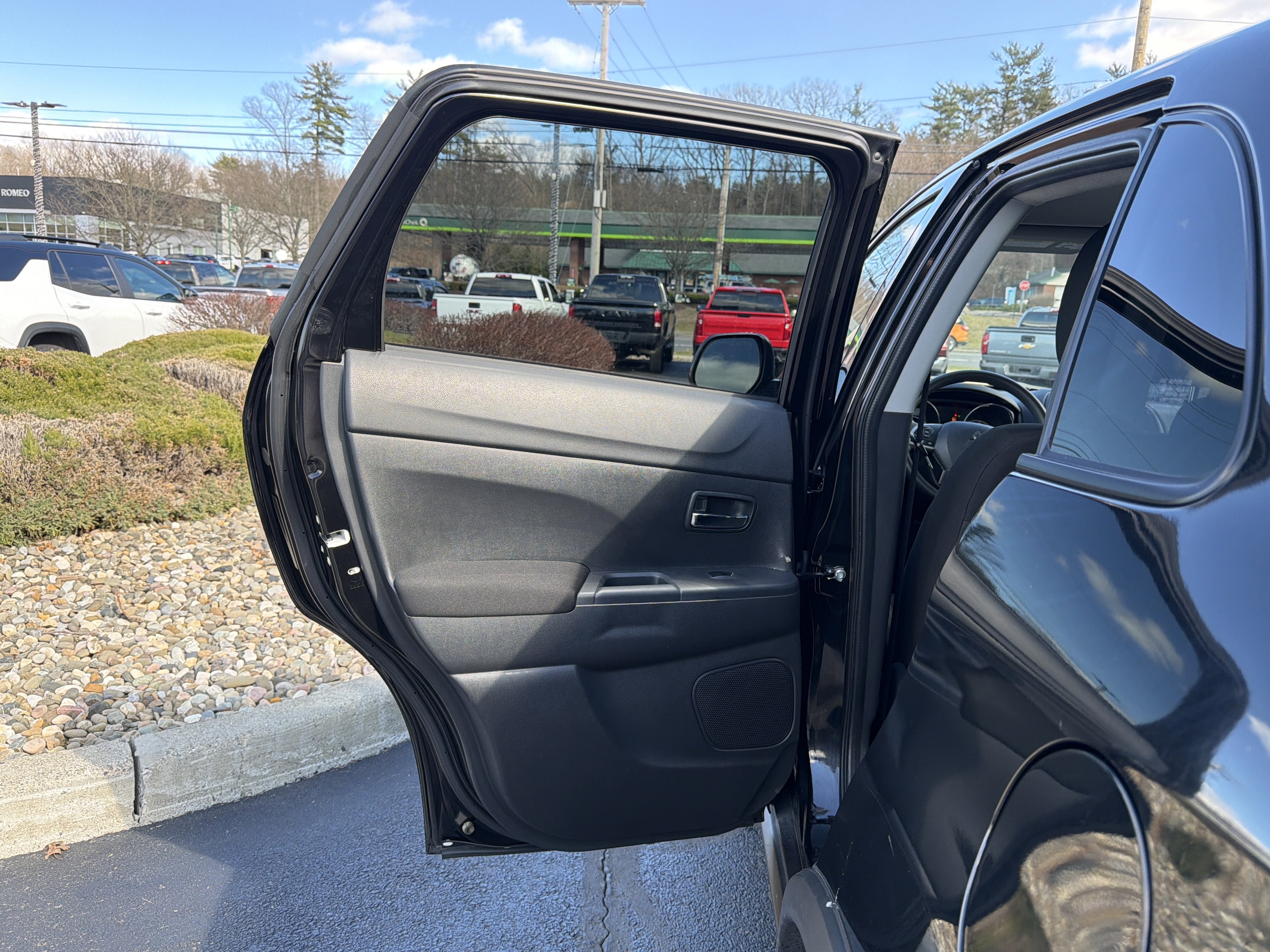 2024 Mitsubishi Outlander Sport S