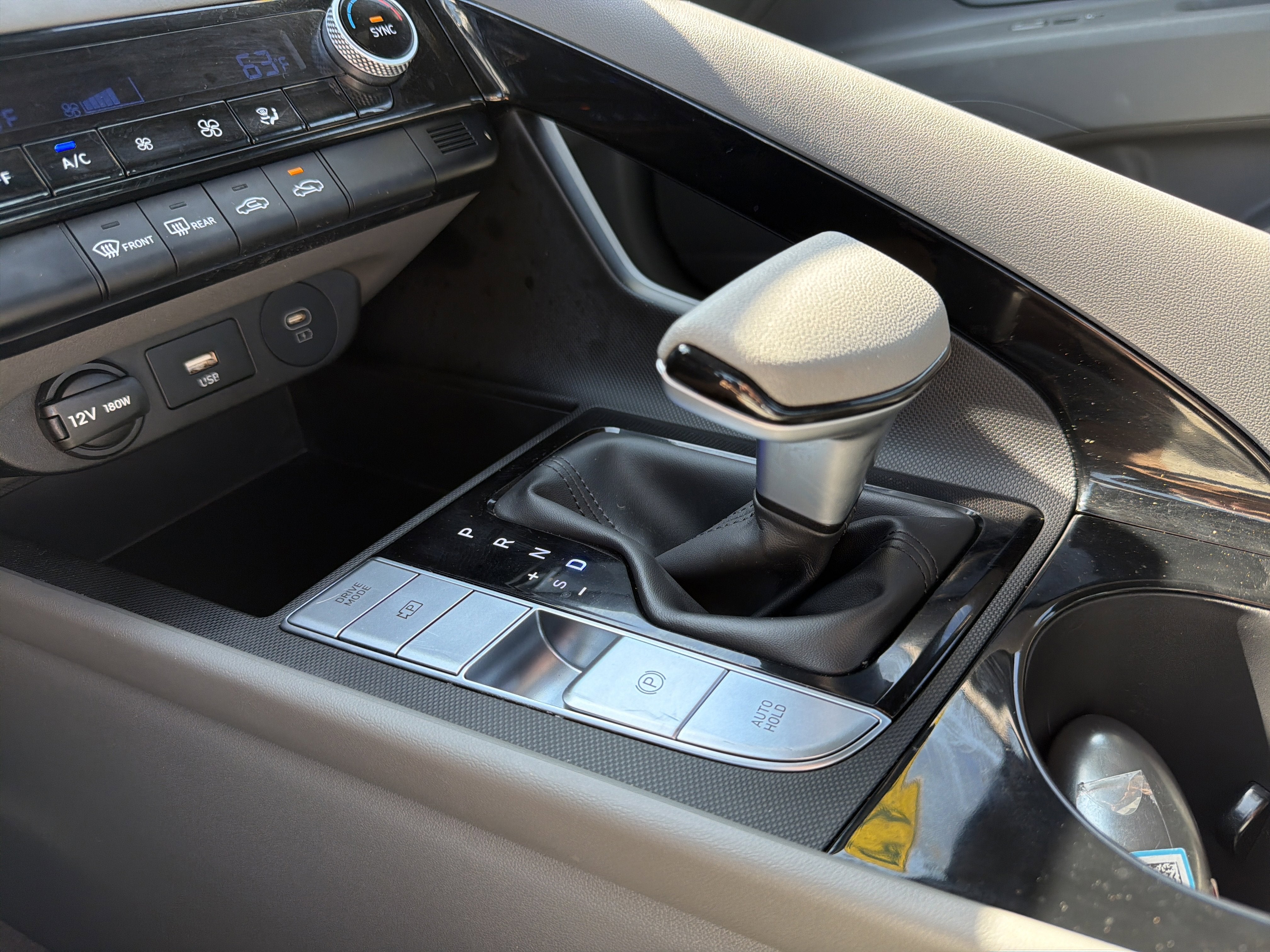 2024 Hyundai Elantra Hybrid Blue