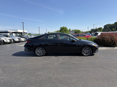 2024 Hyundai Elantra Hybrid Blue