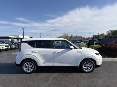 2023 Kia Soul LX
