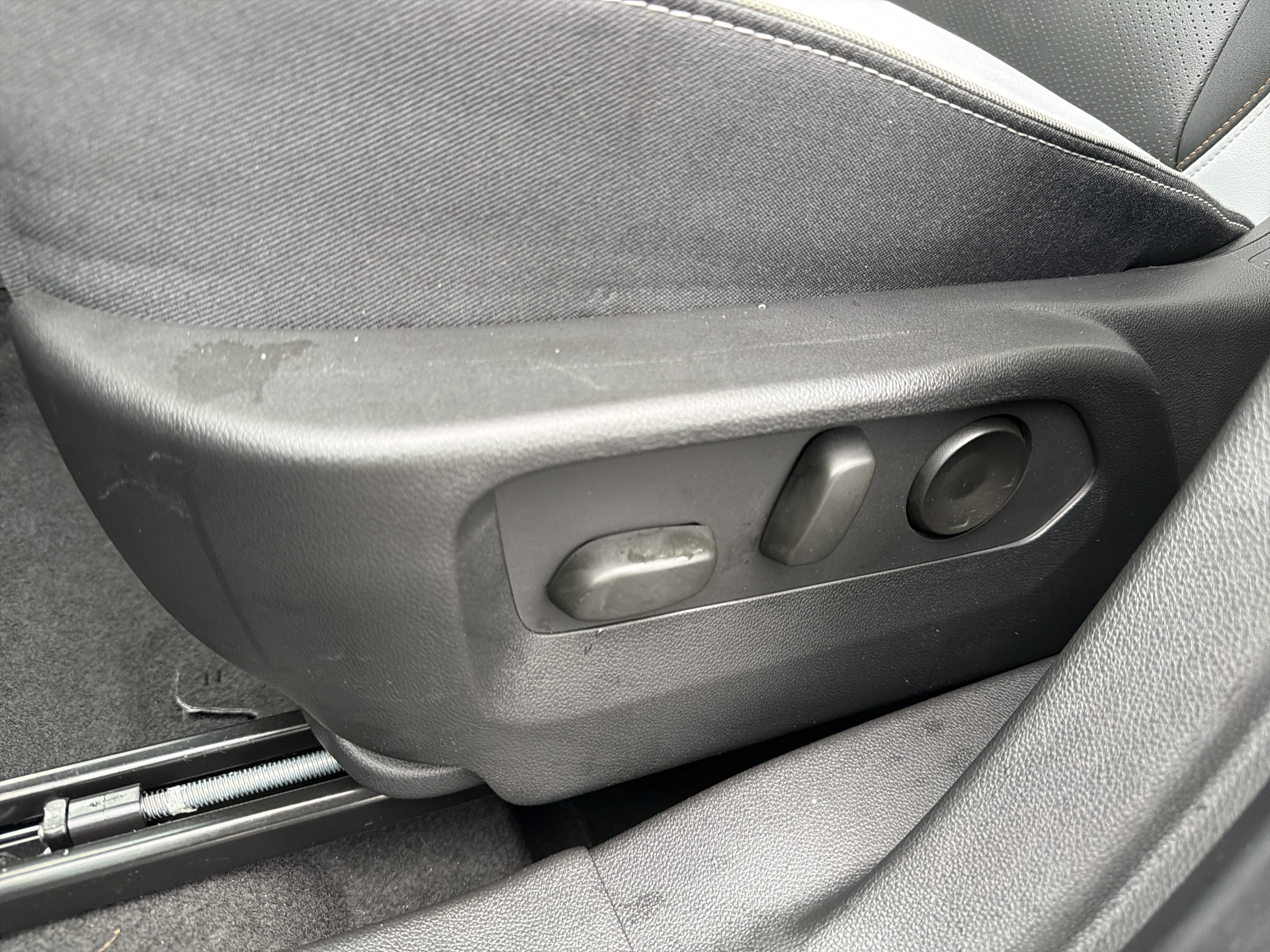 2025 Buick Envision Sport Touring - Photo 26