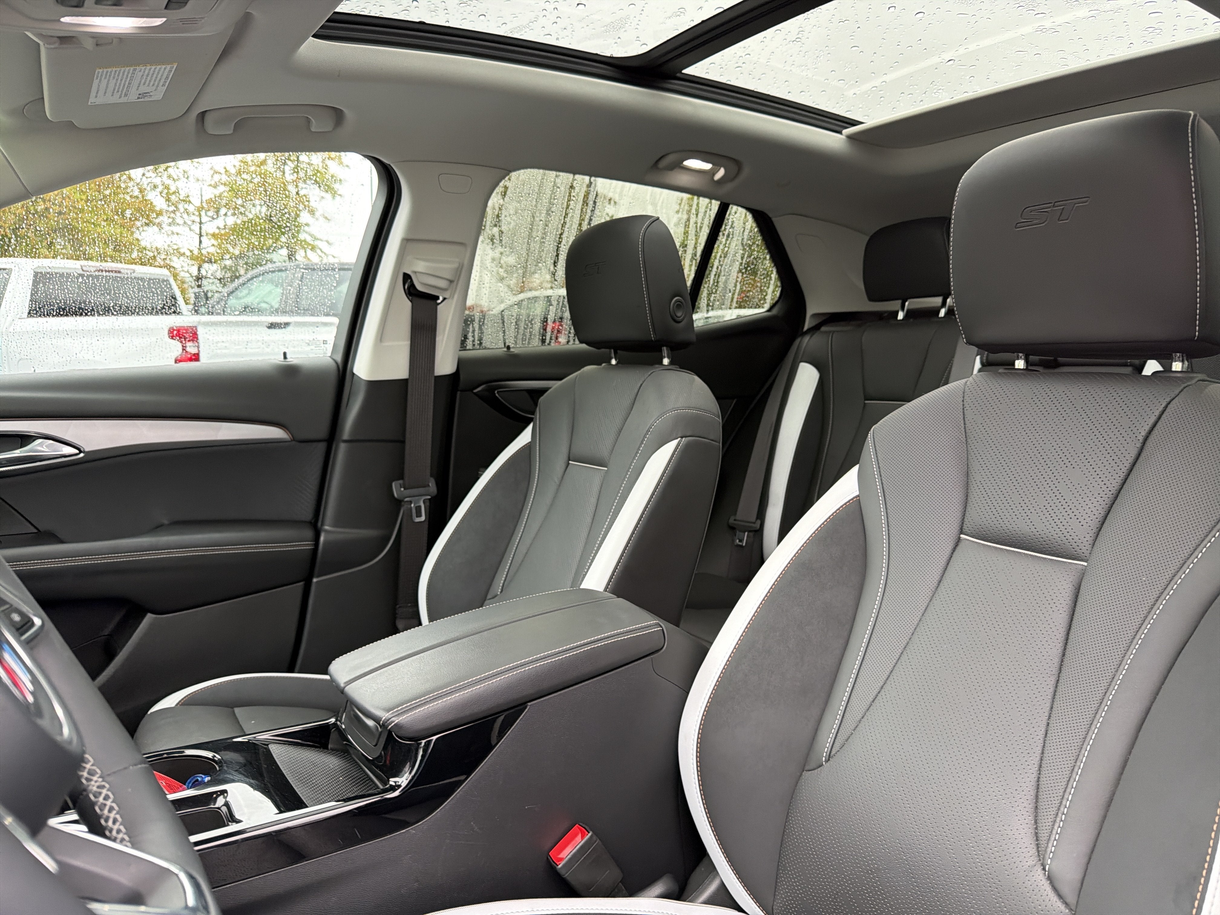 2025 Buick Envision Sport Touring - Photo 27