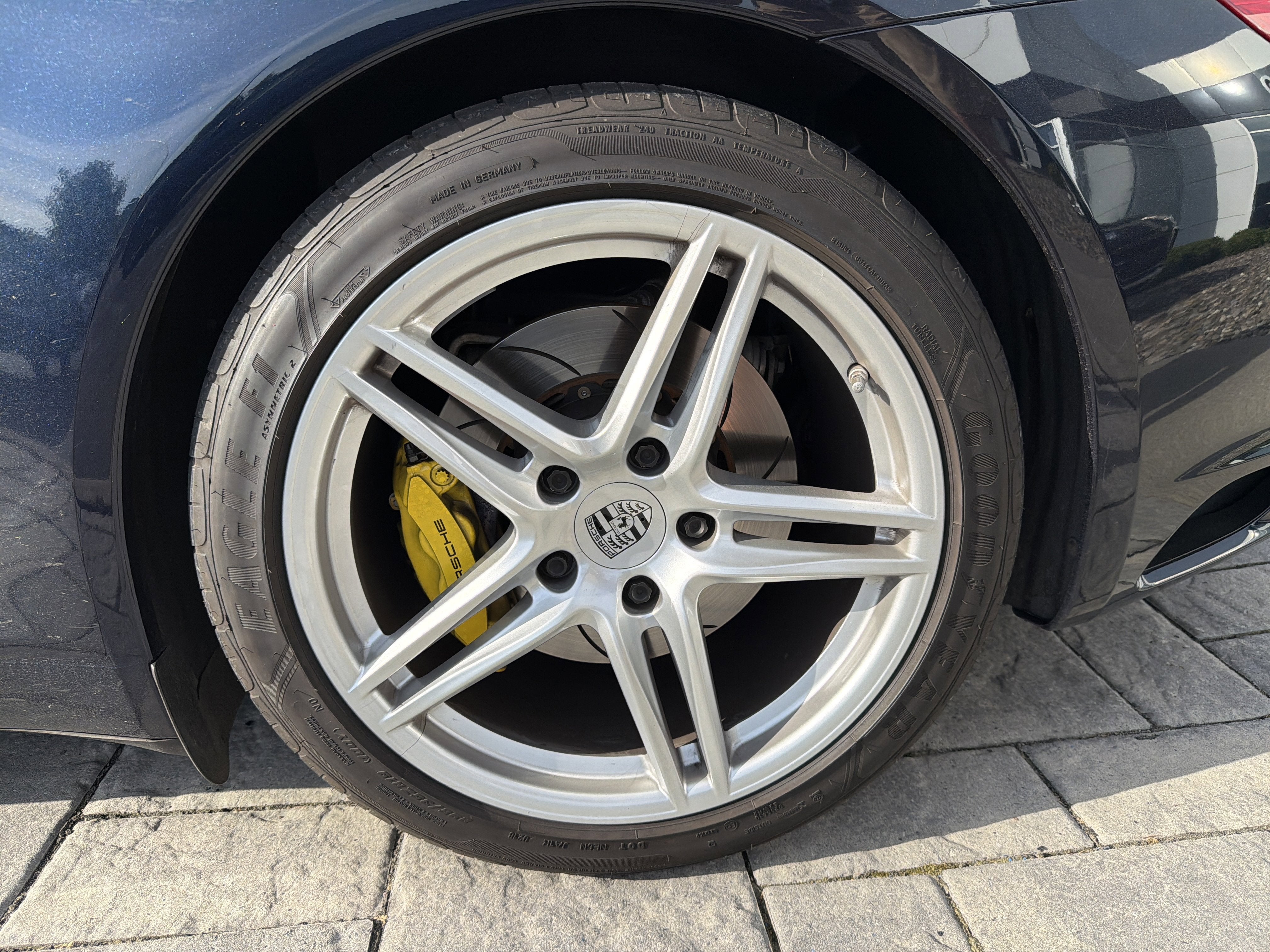 2017 Porsche 911 Carrera